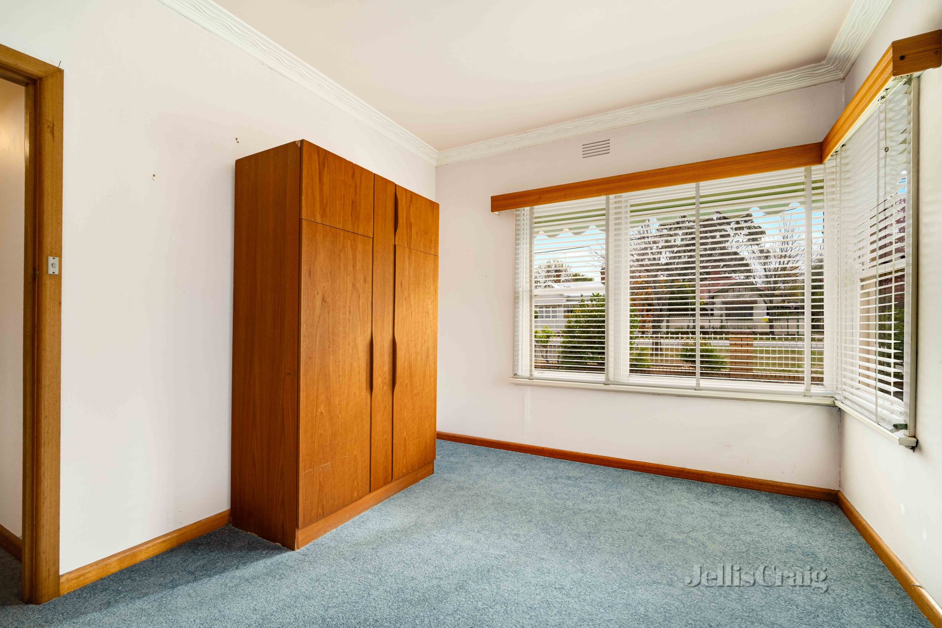 1127 Eyre Street, Newington image 4