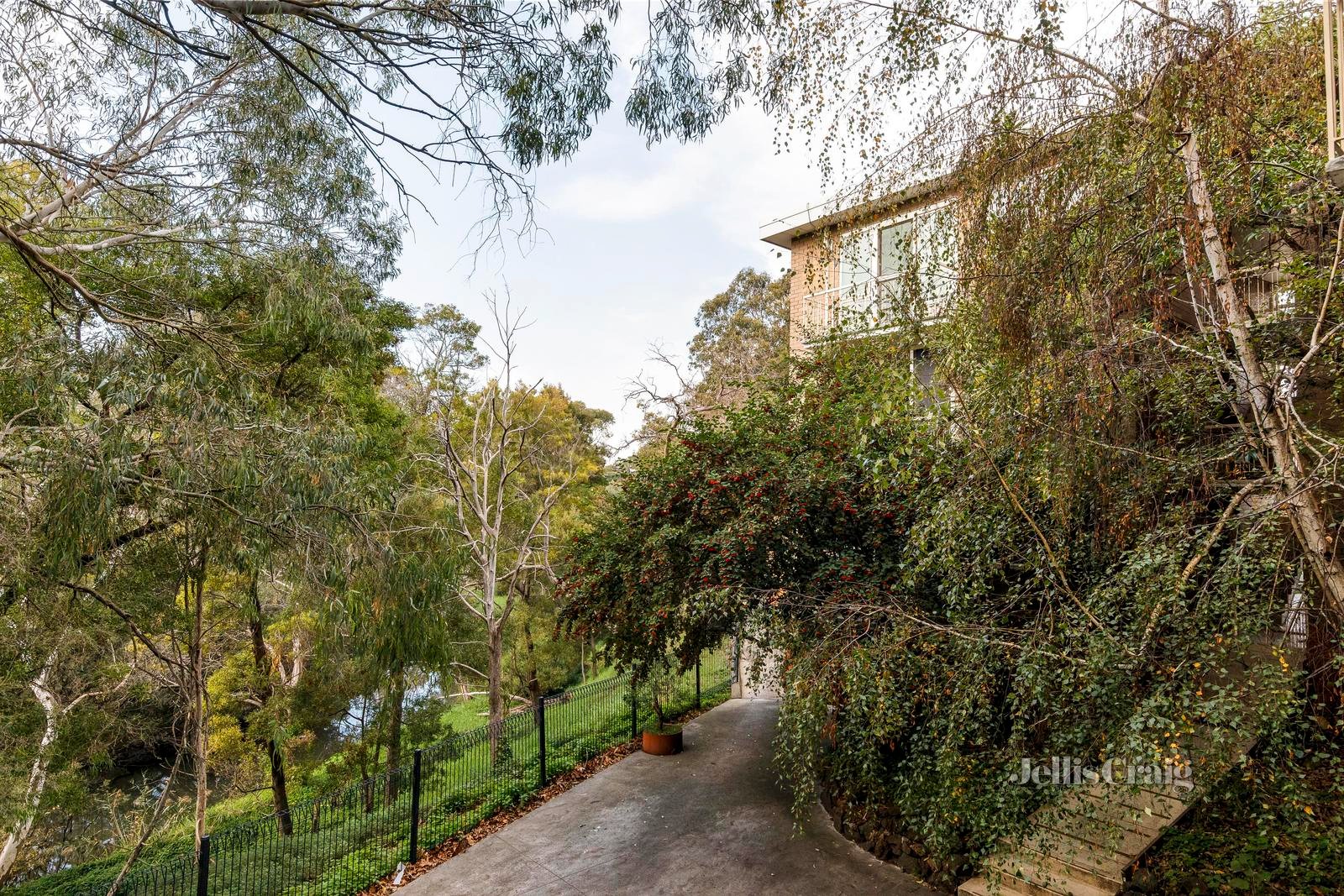 11/272 Barkly Street, Fitzroy North image 9