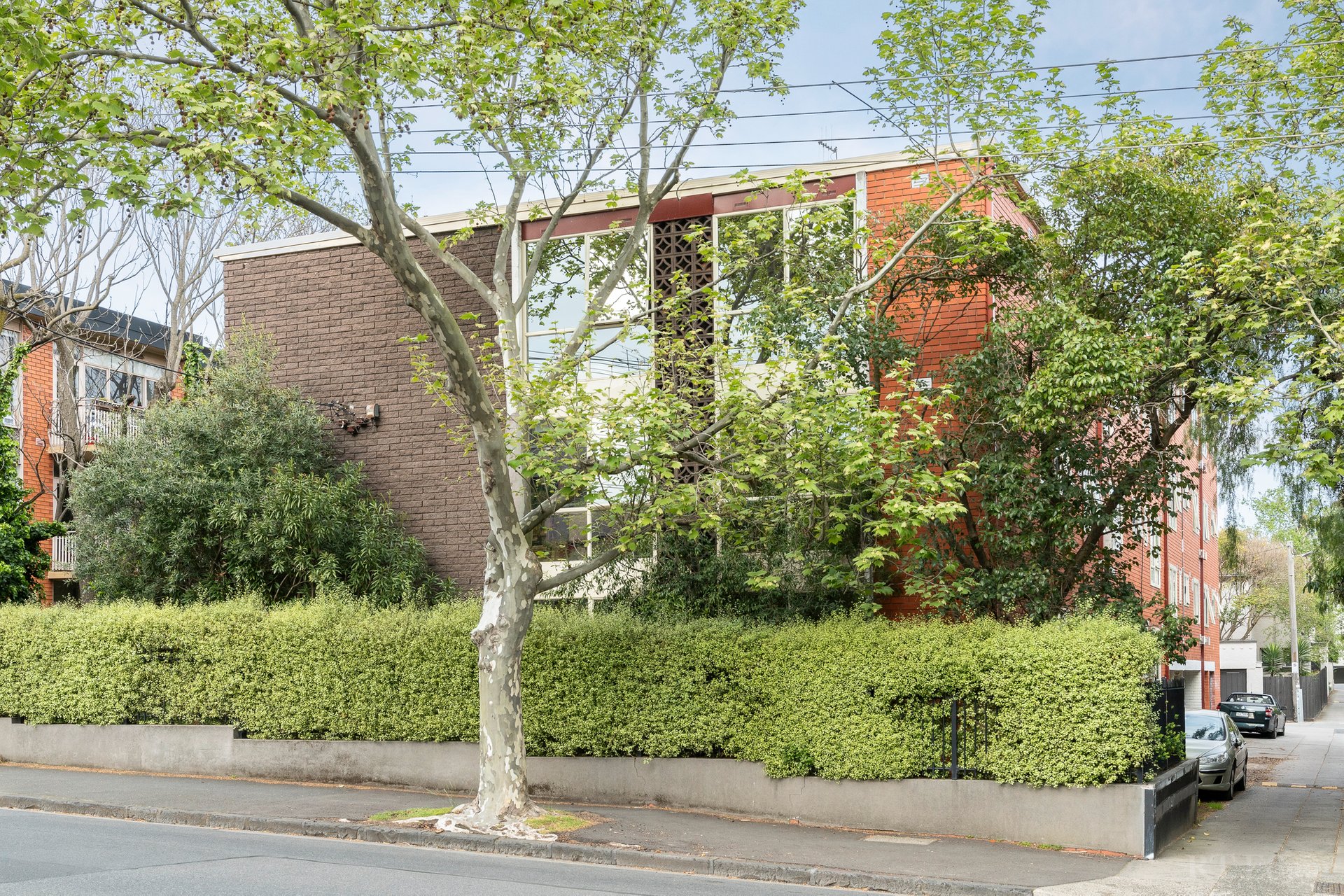 Property Gallery Thumbnail 3