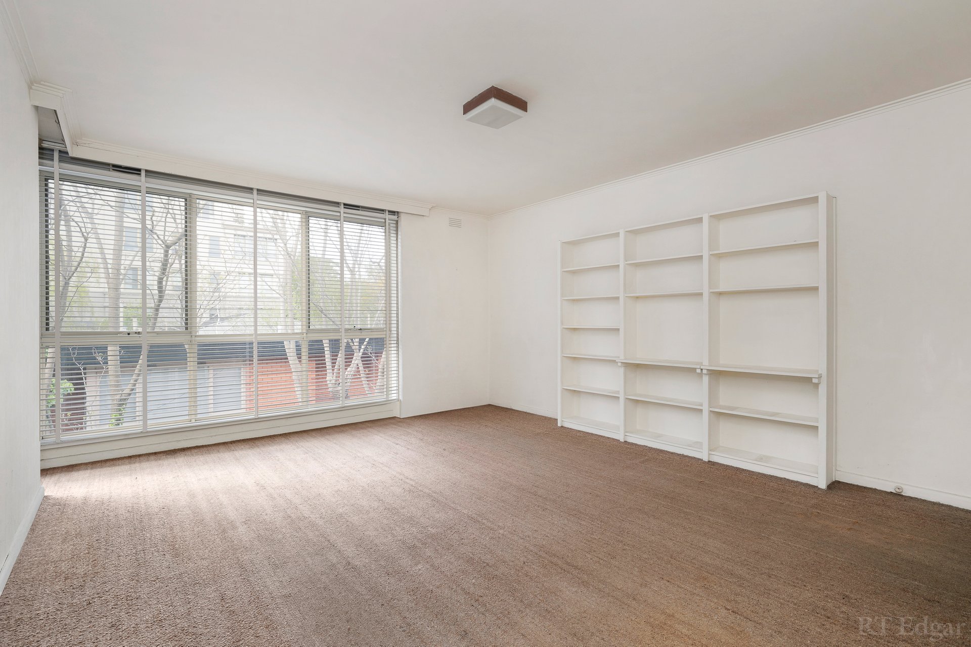 Property Gallery Thumbnail 5