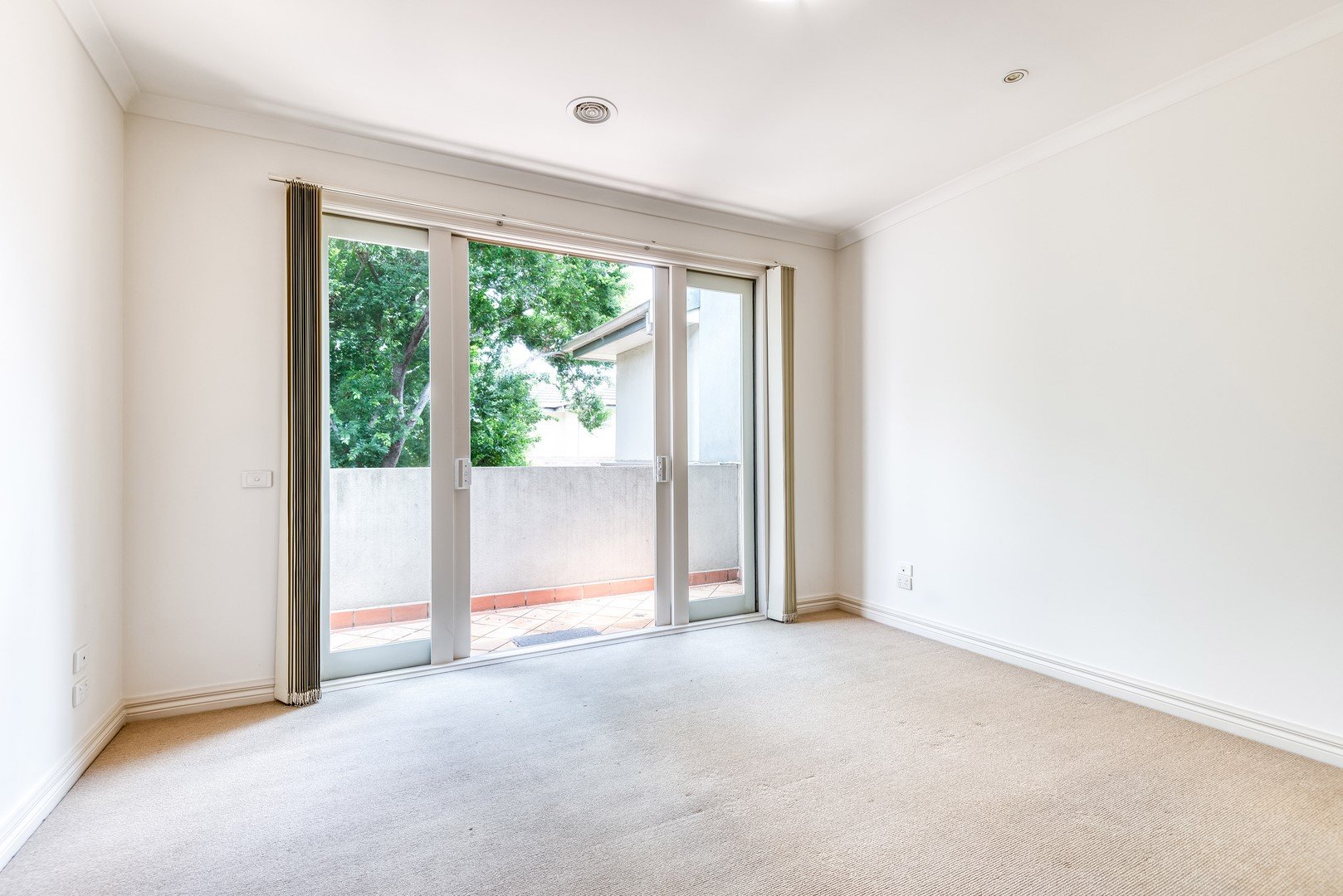 Property Gallery Thumbnail 7