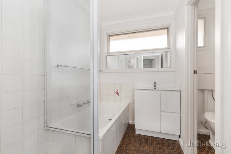 11/28 Coorigil Road, Carnegie image 5