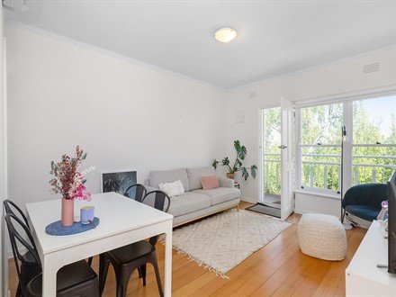 11/28 Wattle Road, Hawthorn image 2