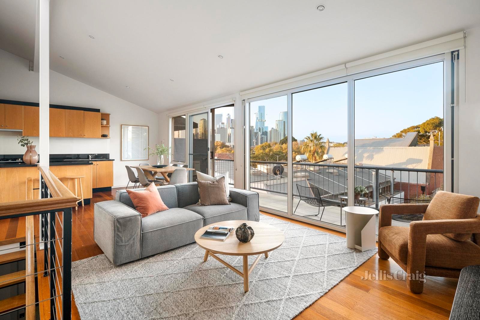 11/287 Bank Street, South Melbourne image 3