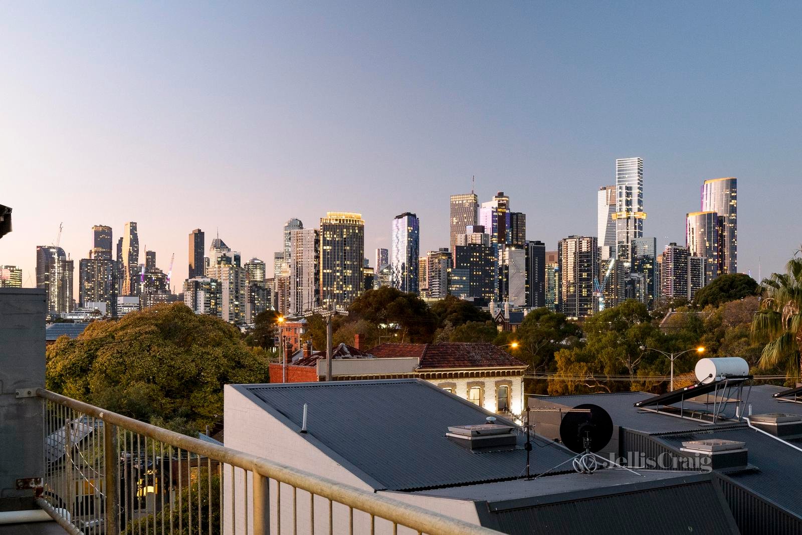 11/287 Bank Street, South Melbourne image 14