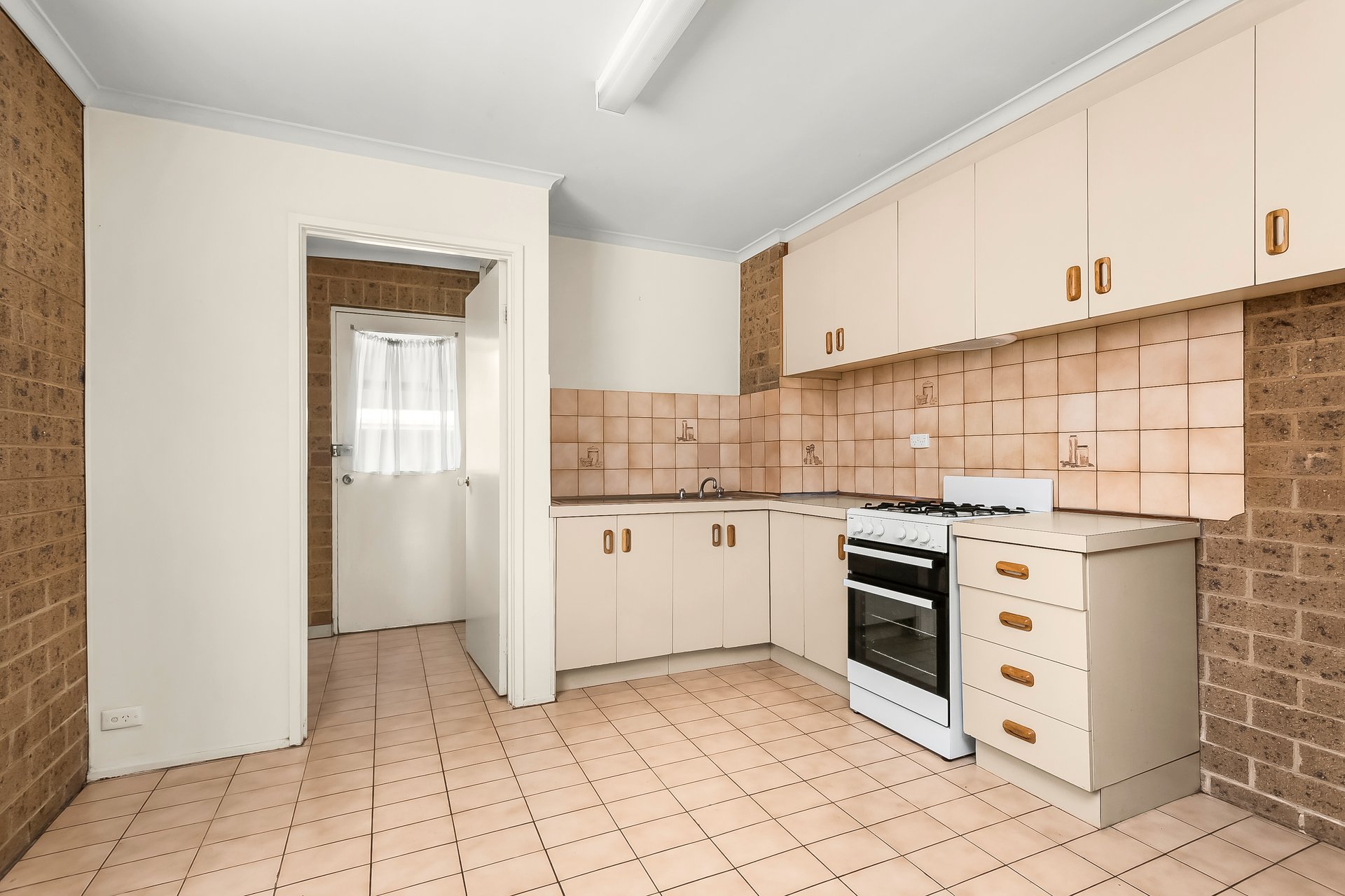 Property Gallery Thumbnail 3