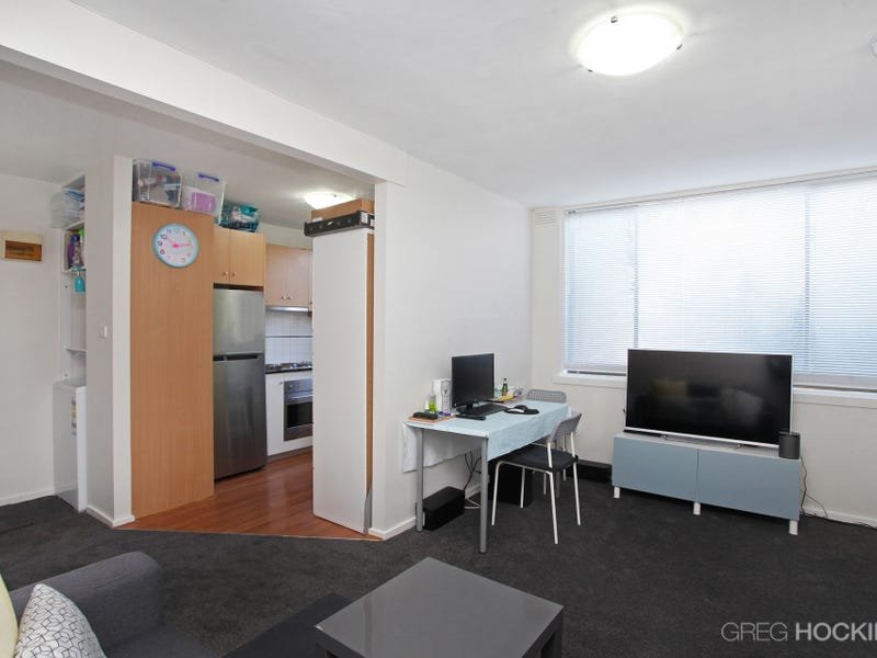 1/129 Hyde Street, Yarraville image 3