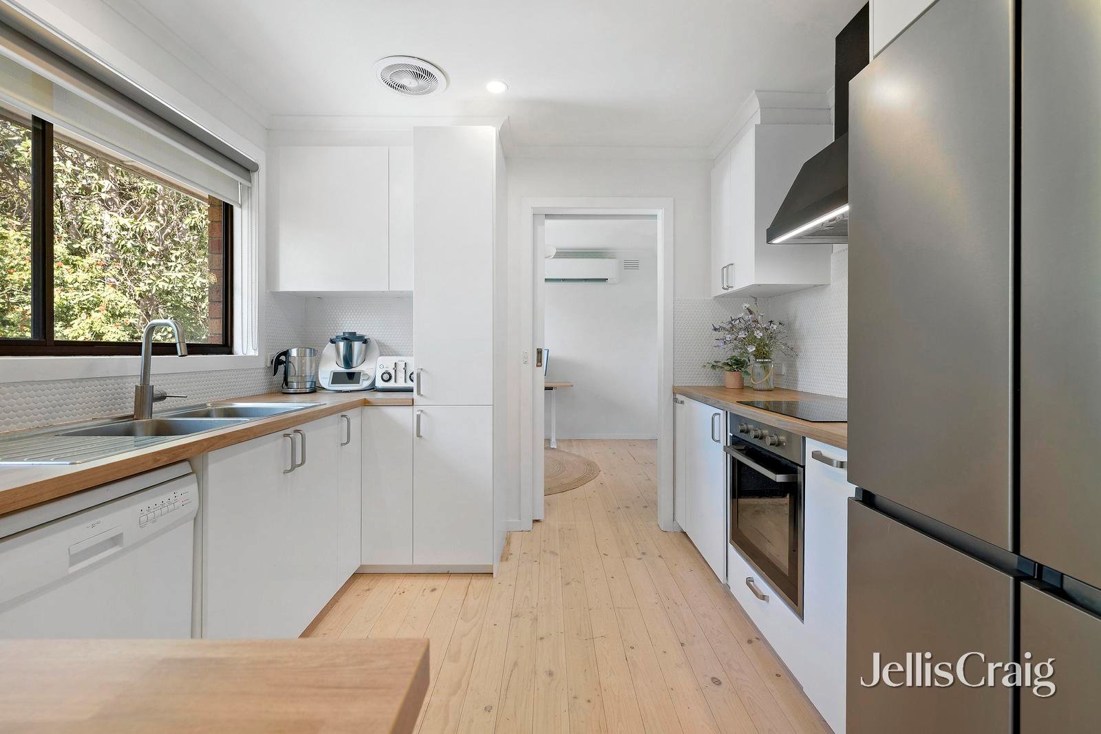 1/12A Scott Street, Mitcham image 3