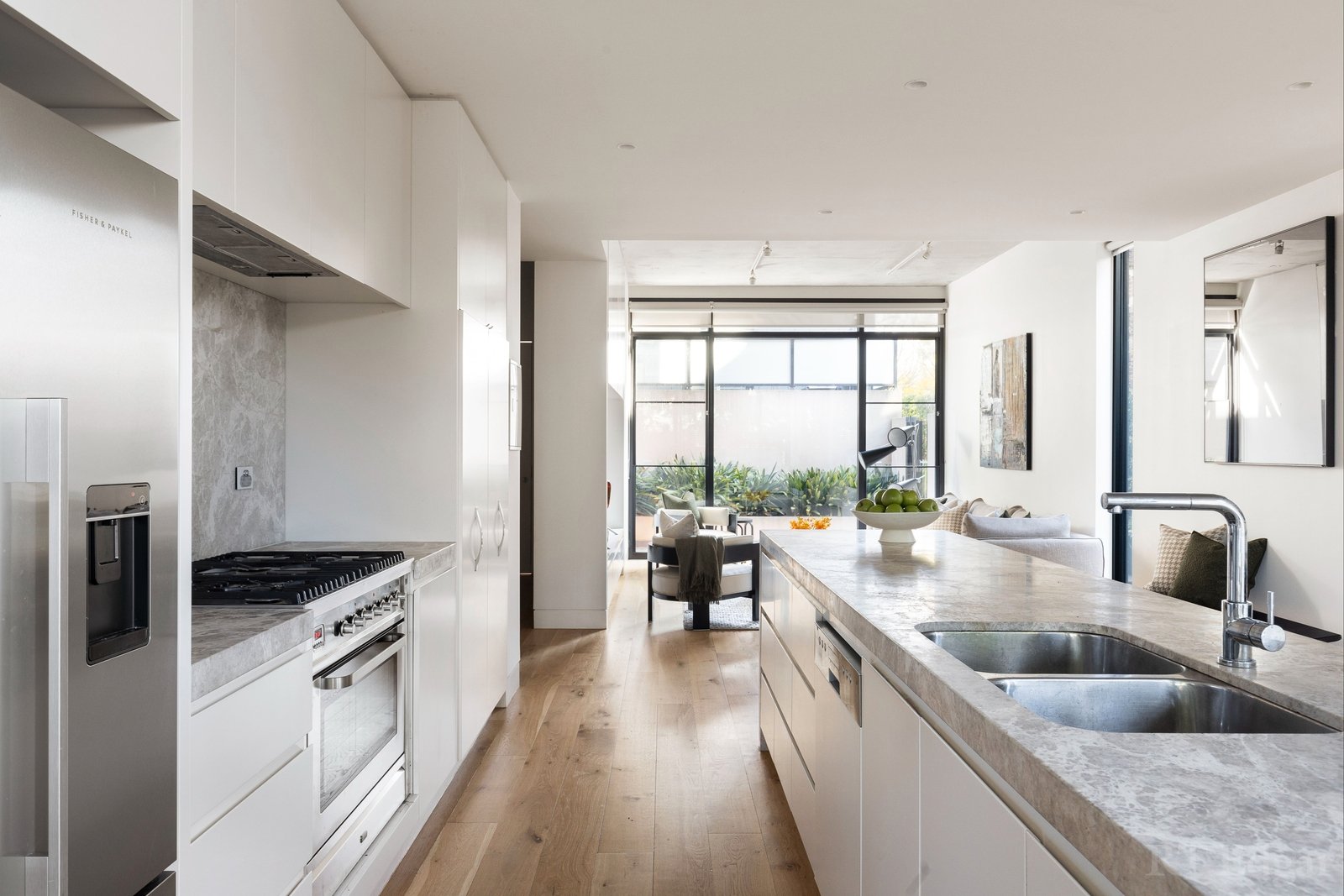 Property Gallery Thumbnail 4