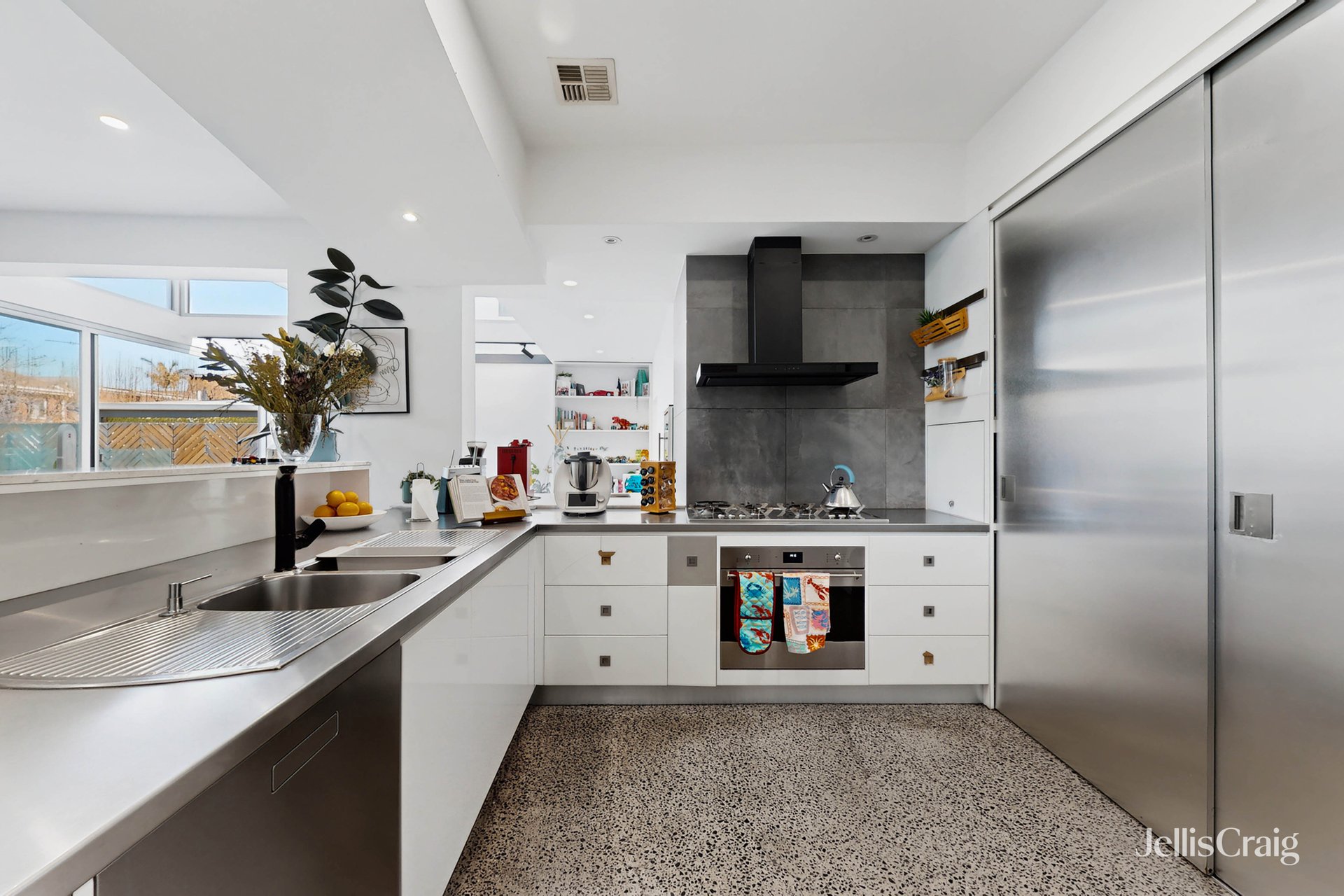 113-115 Newman Street, Kensington image 10