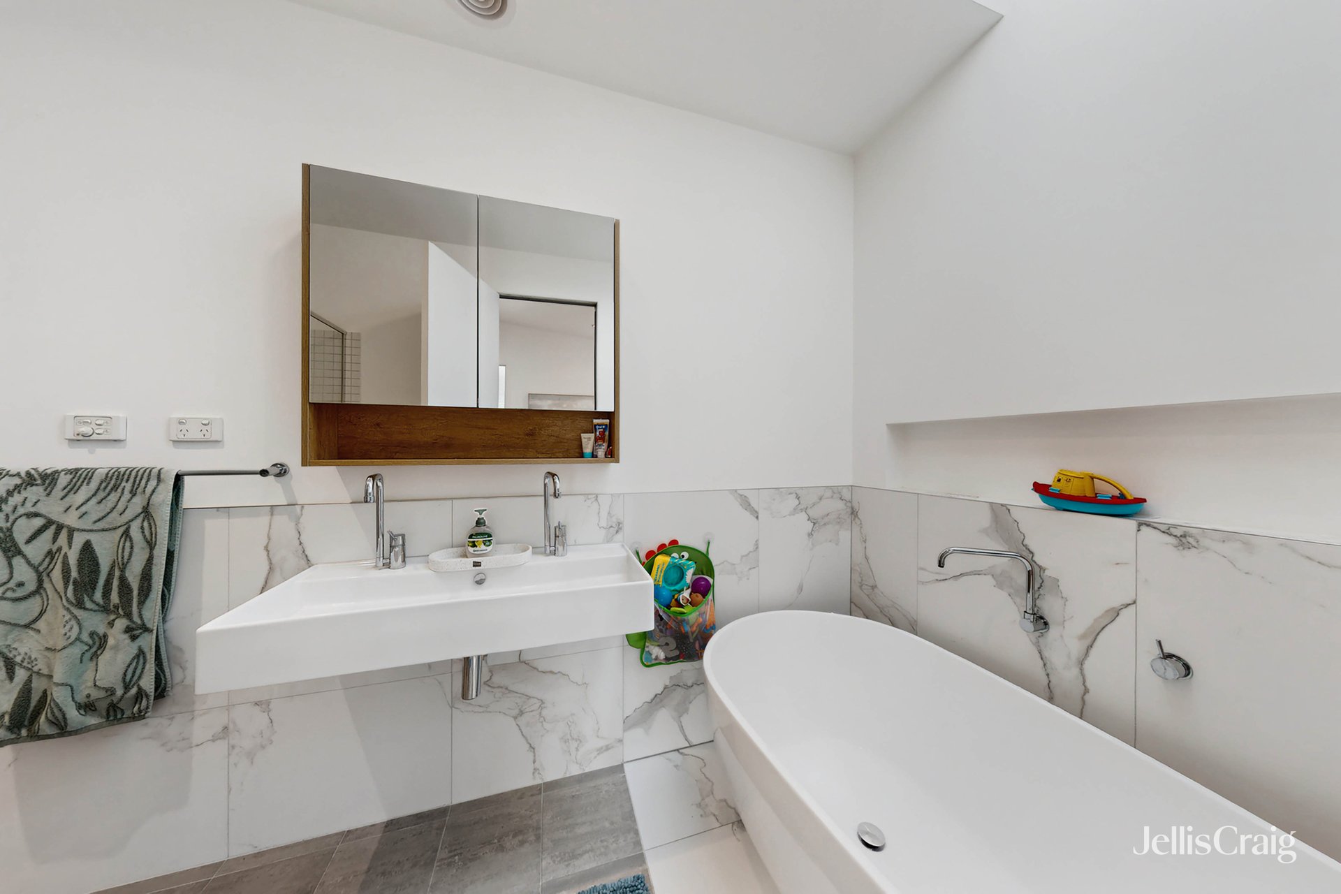 113-115 Newman Street, Kensington image 17