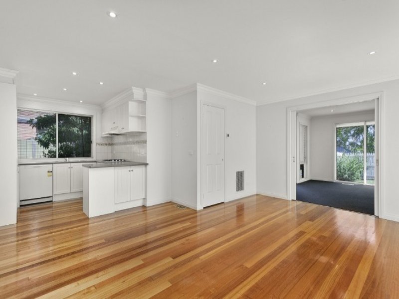 1/13 Ashley Street, Box Hill North image 3