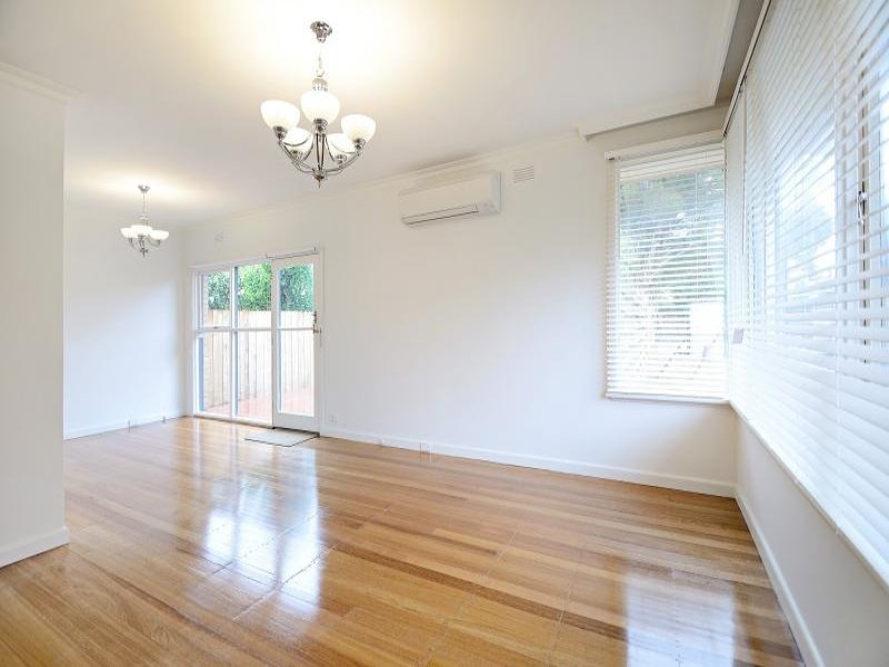 1 / 13 Barkly Street Brighton