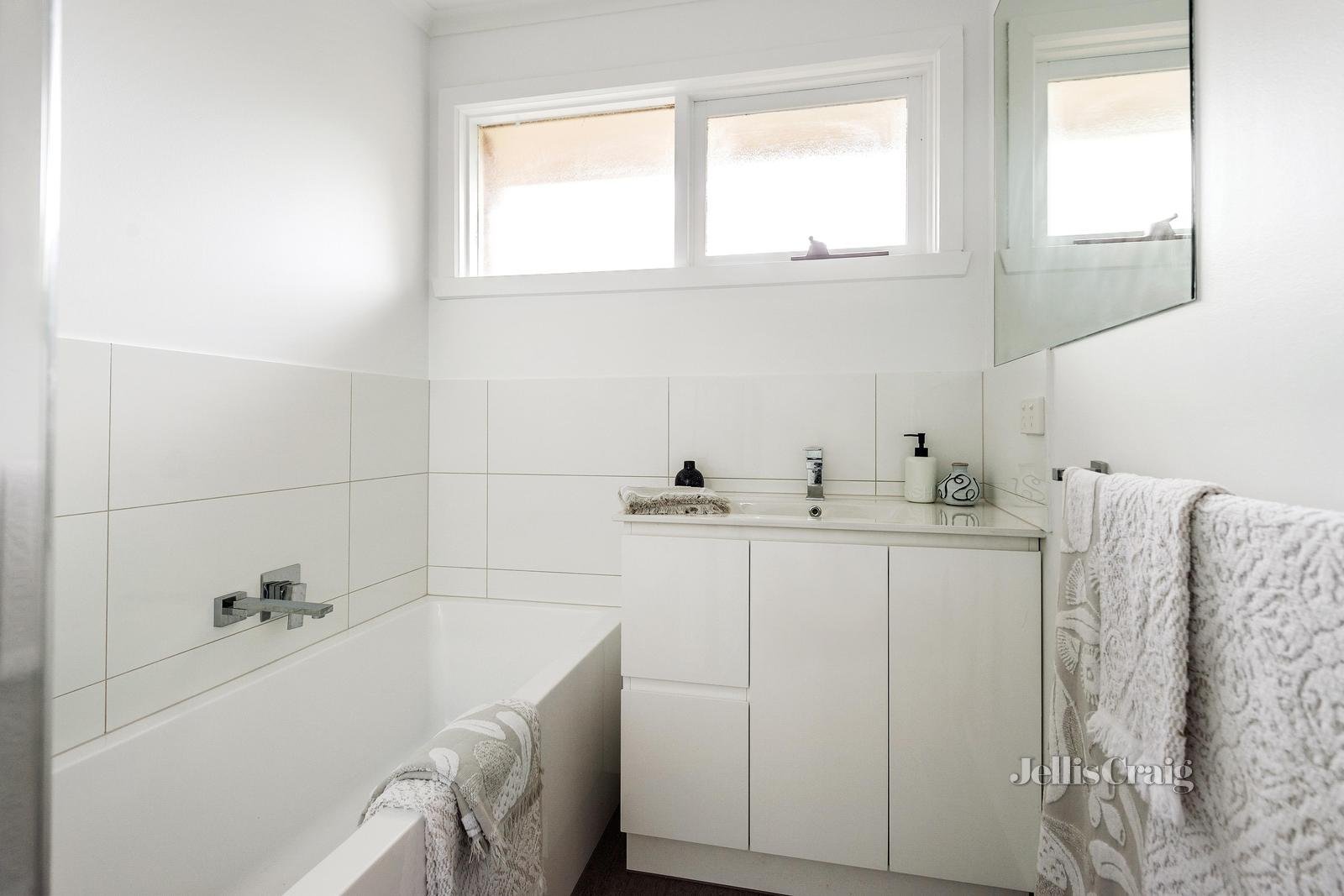 1/13 Boulton Court, Greensborough image 6