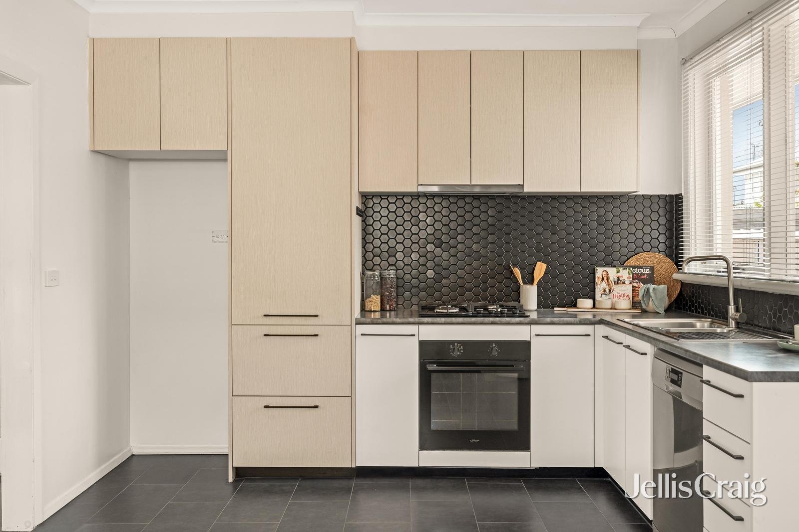 1/13 Bridges Avenue, Edithvale image 6