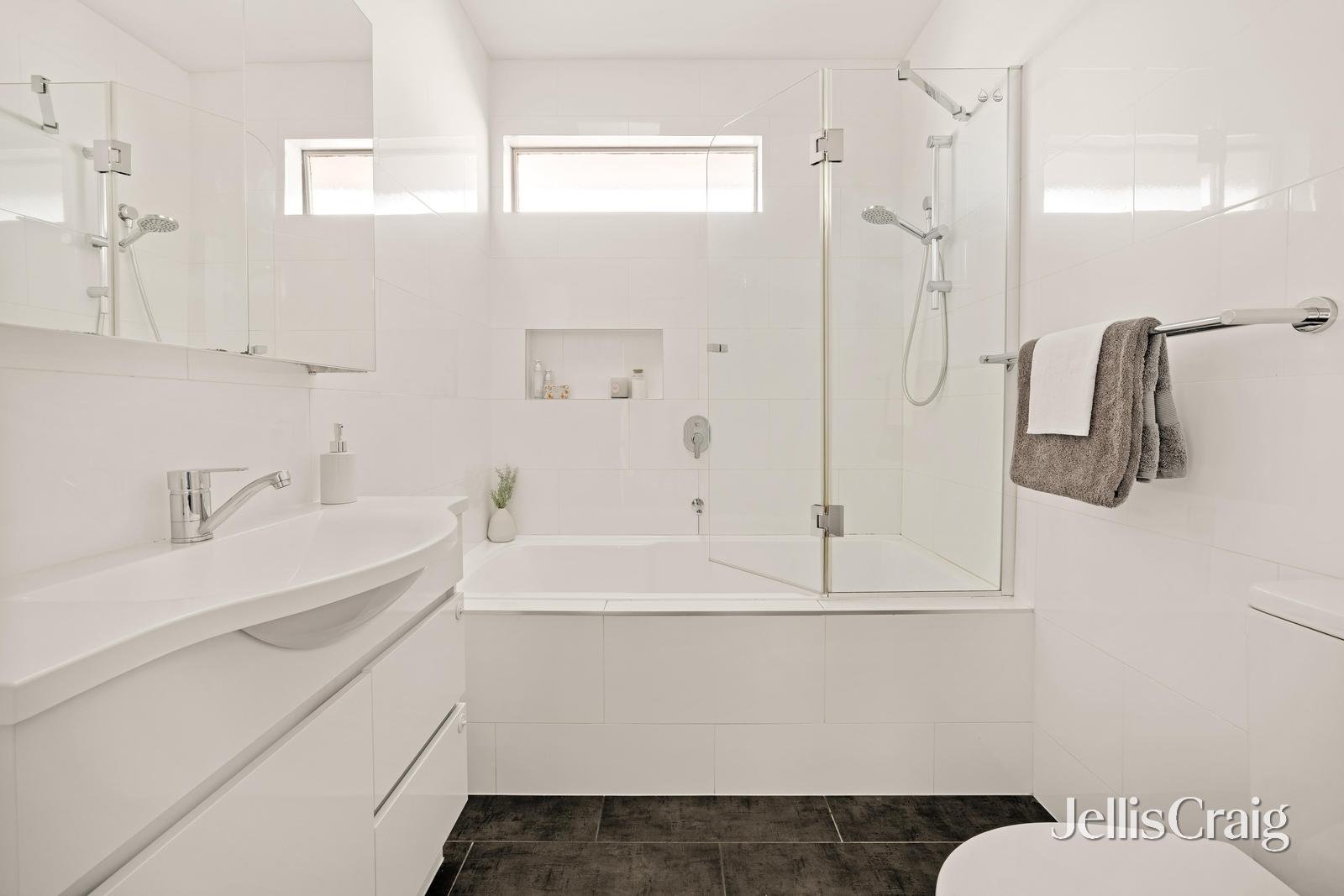 1/13 Bridges Avenue, Edithvale image 9
