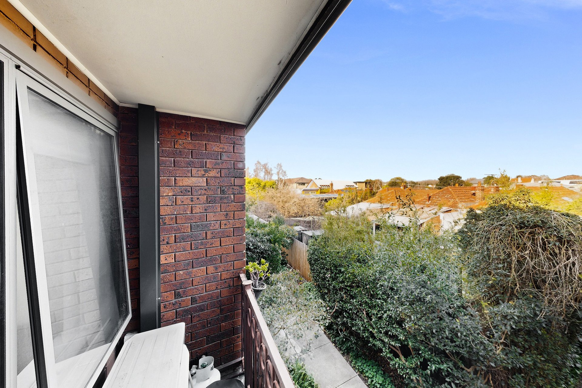 11/3 Browning Street, Elwood image 3
