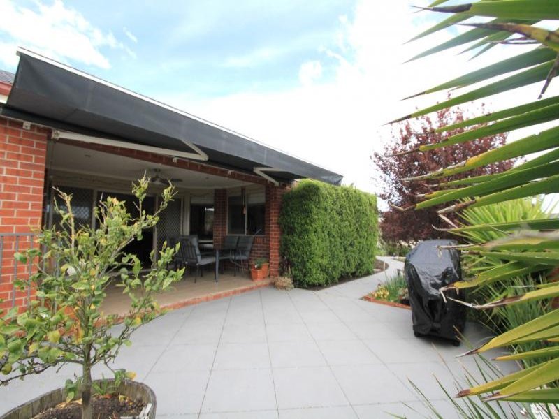 113 Canadian Lakes Boulevard, Canadian image 20