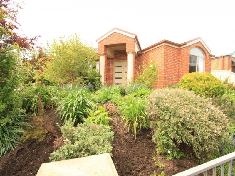 113 Canadian Lakes Boulevard, Canadian image 22