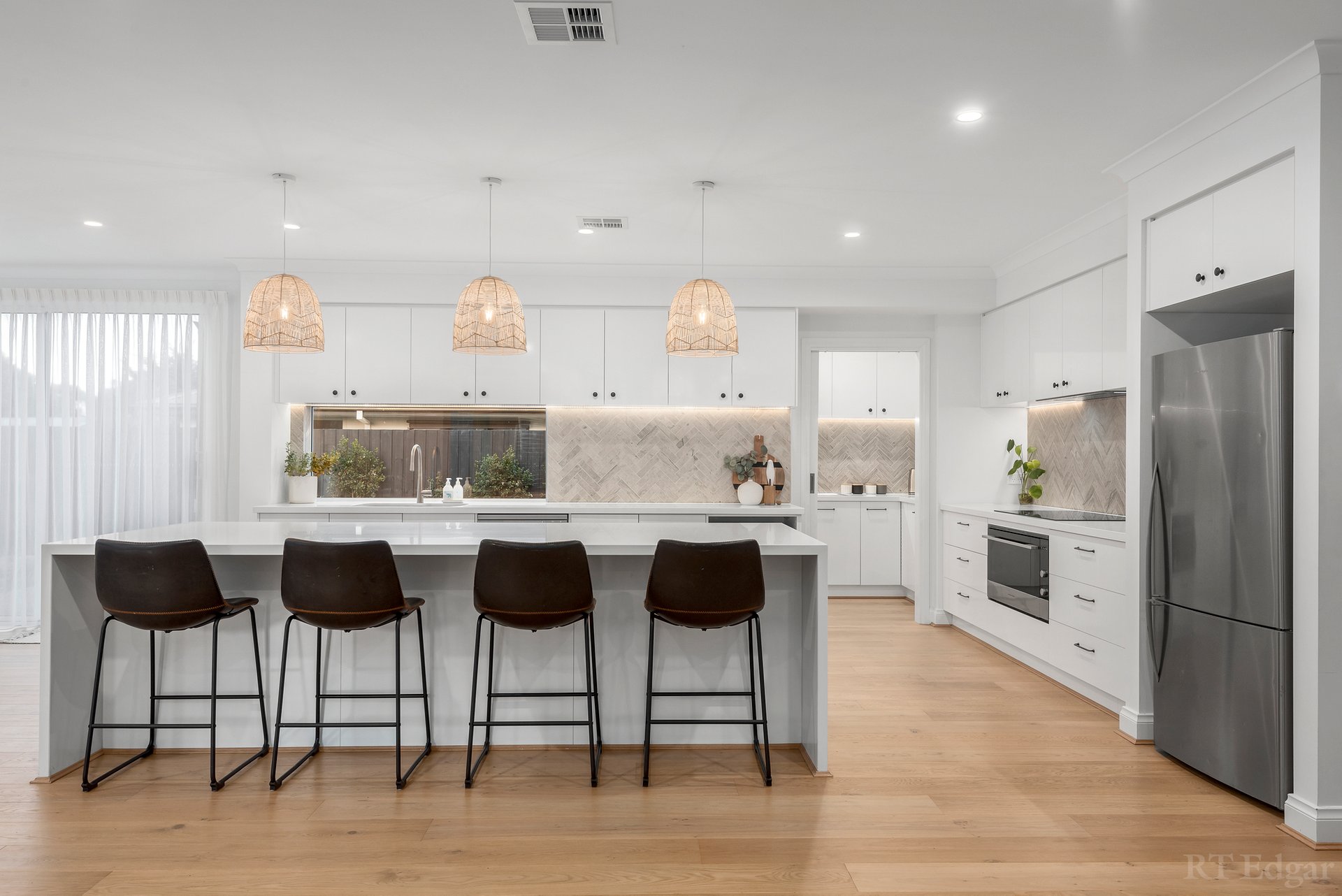 Property Gallery Thumbnail 9