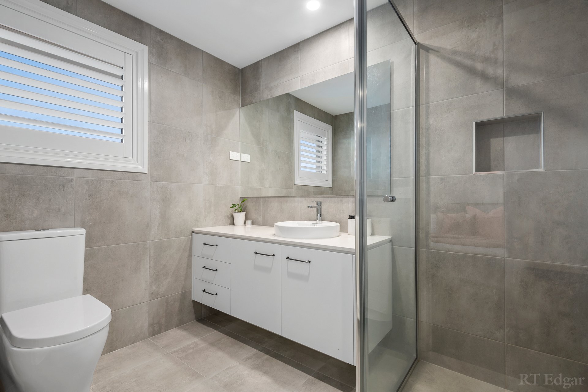 Property Gallery Thumbnail 18