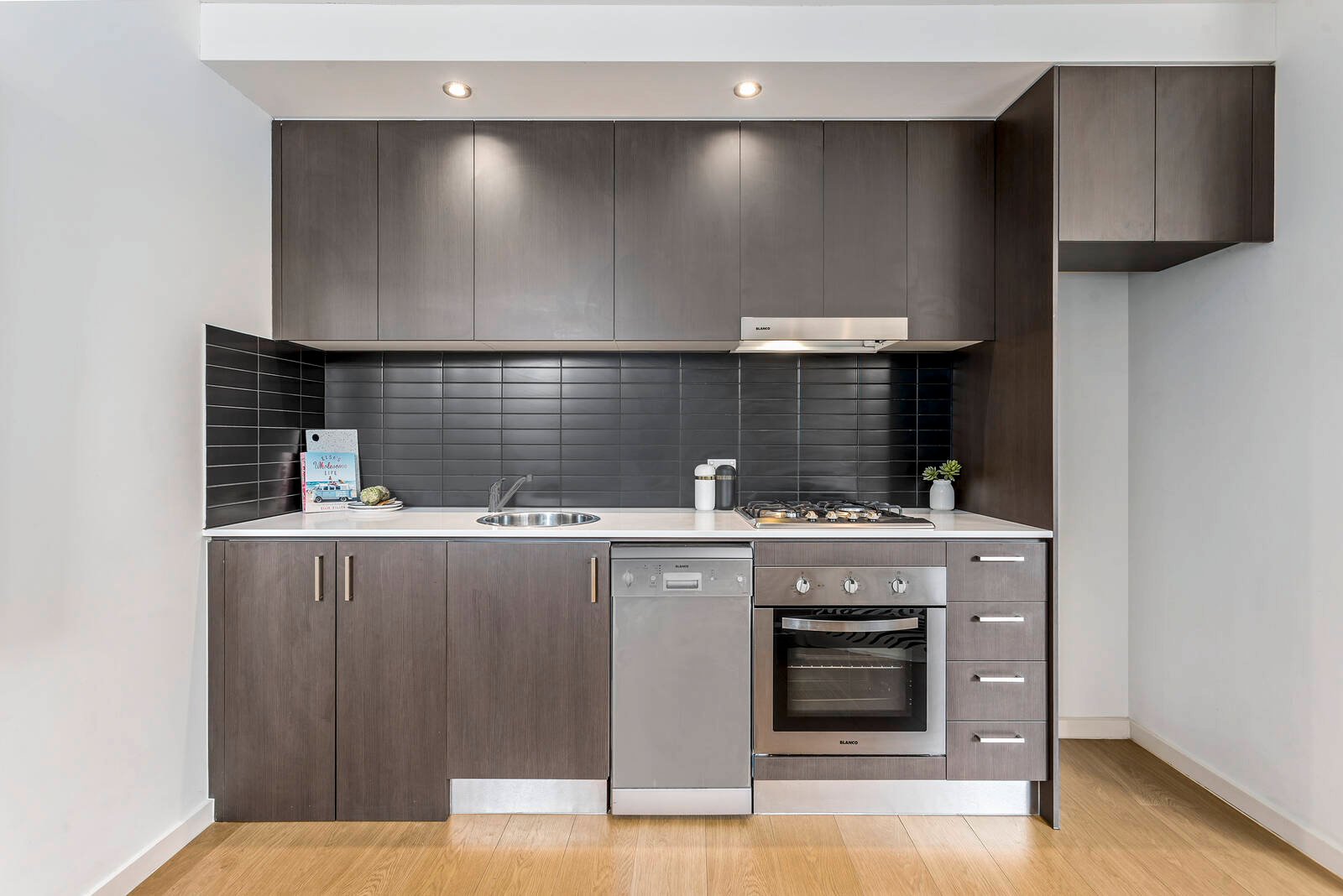 Property Gallery Thumbnail 4