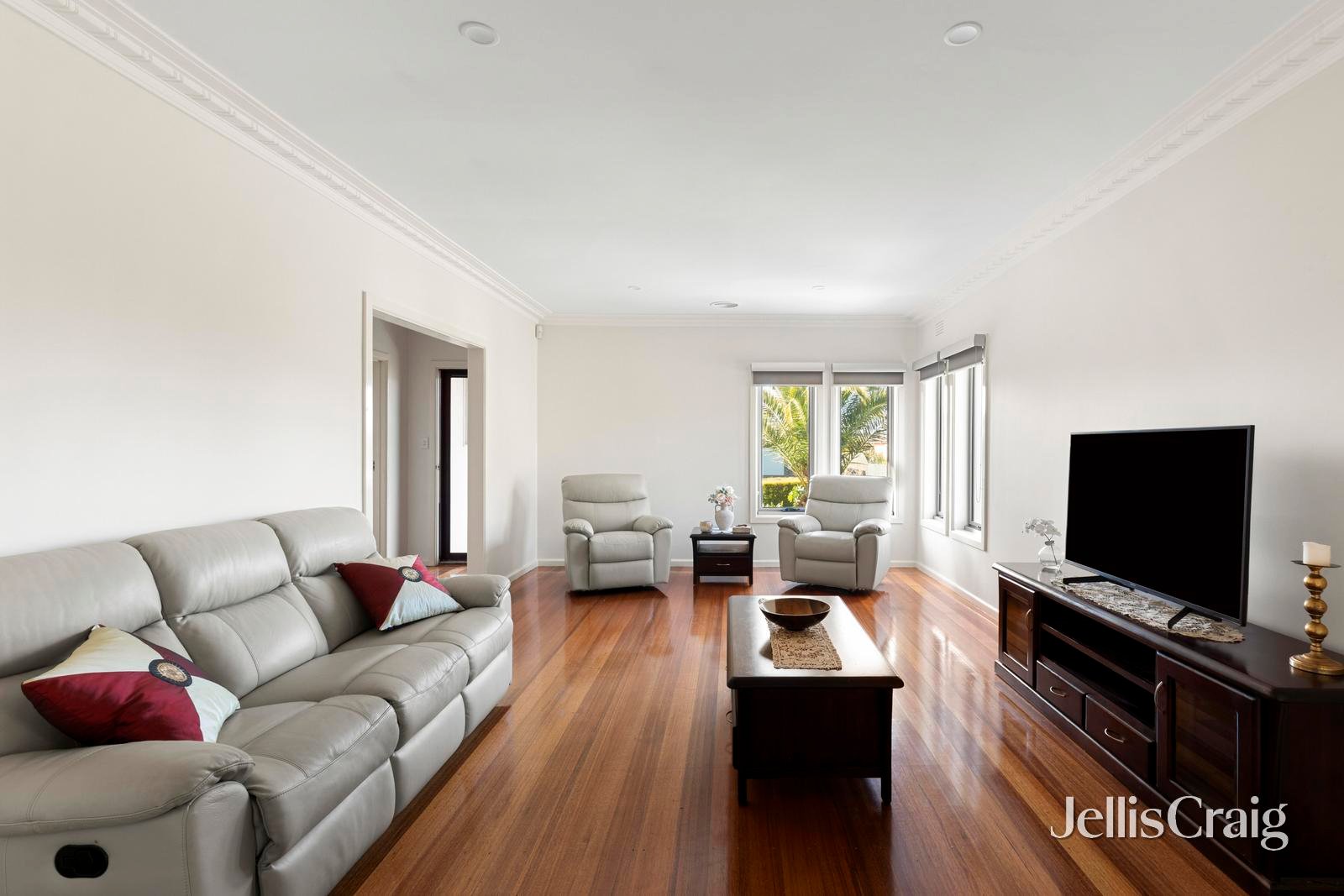 1/13 Clarke Street, Thomastown image 2