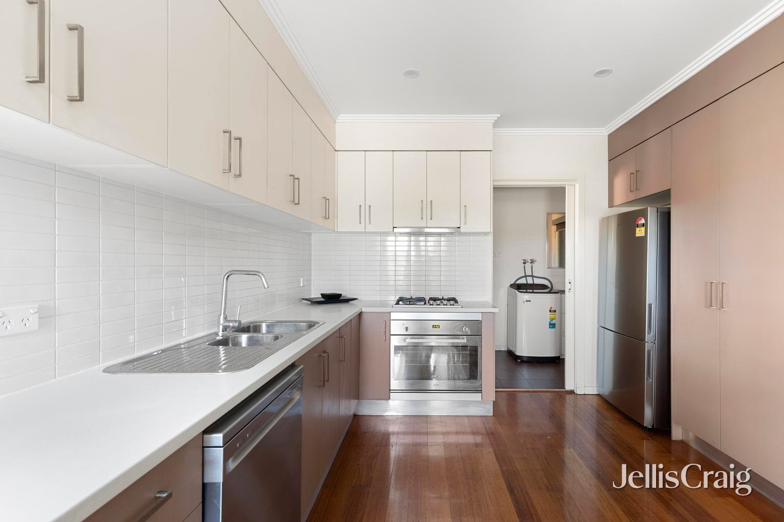 1/13 Clarke Street, Thomastown image 3