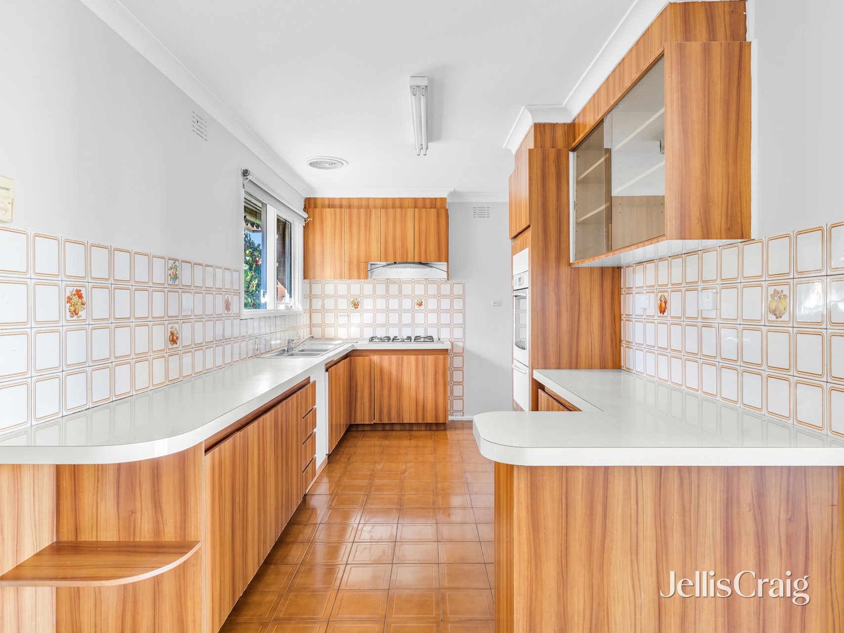 113 Coleman Parade, Glen Waverley image 3