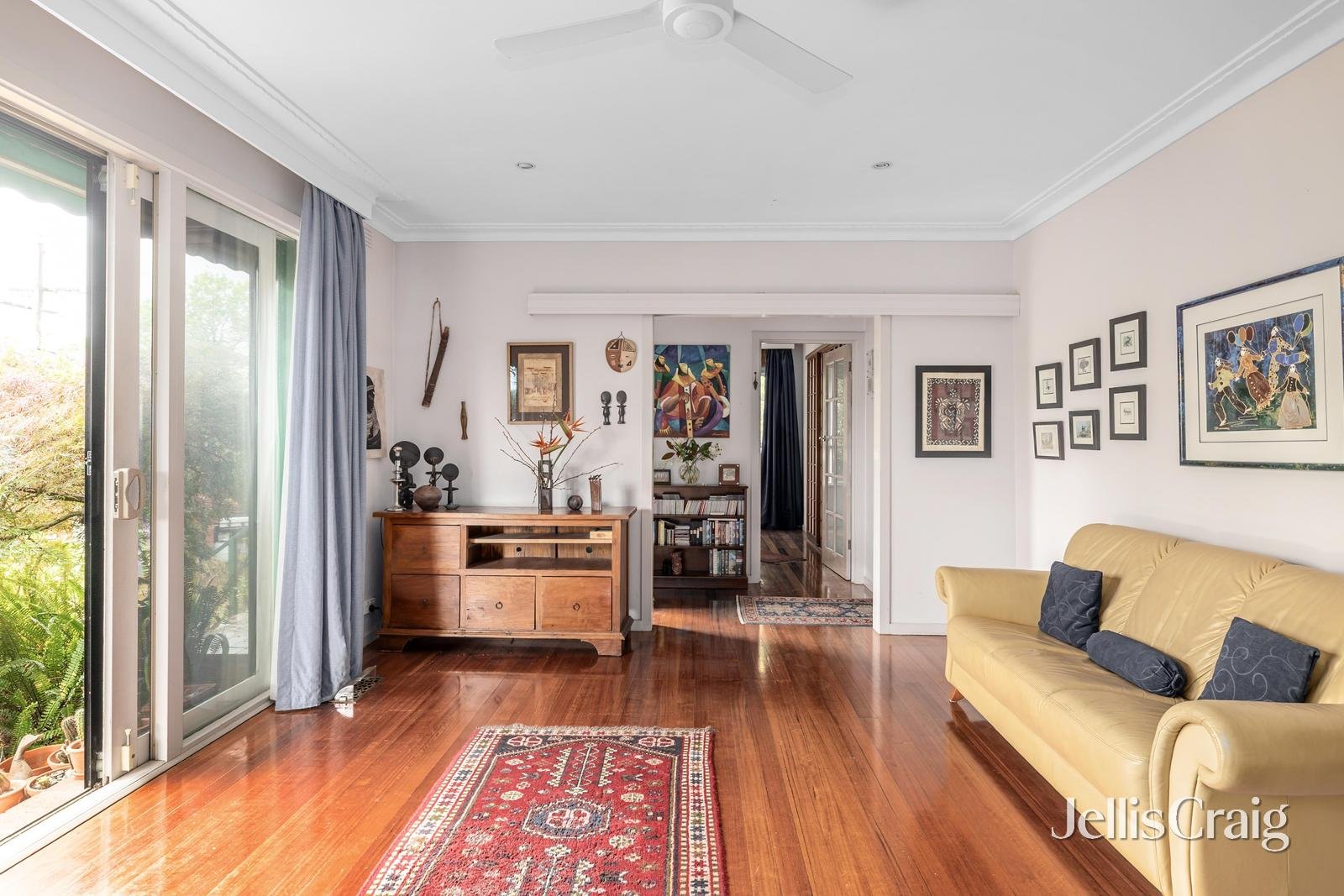 1/13 Deakin Street, Bentleigh East image 5
