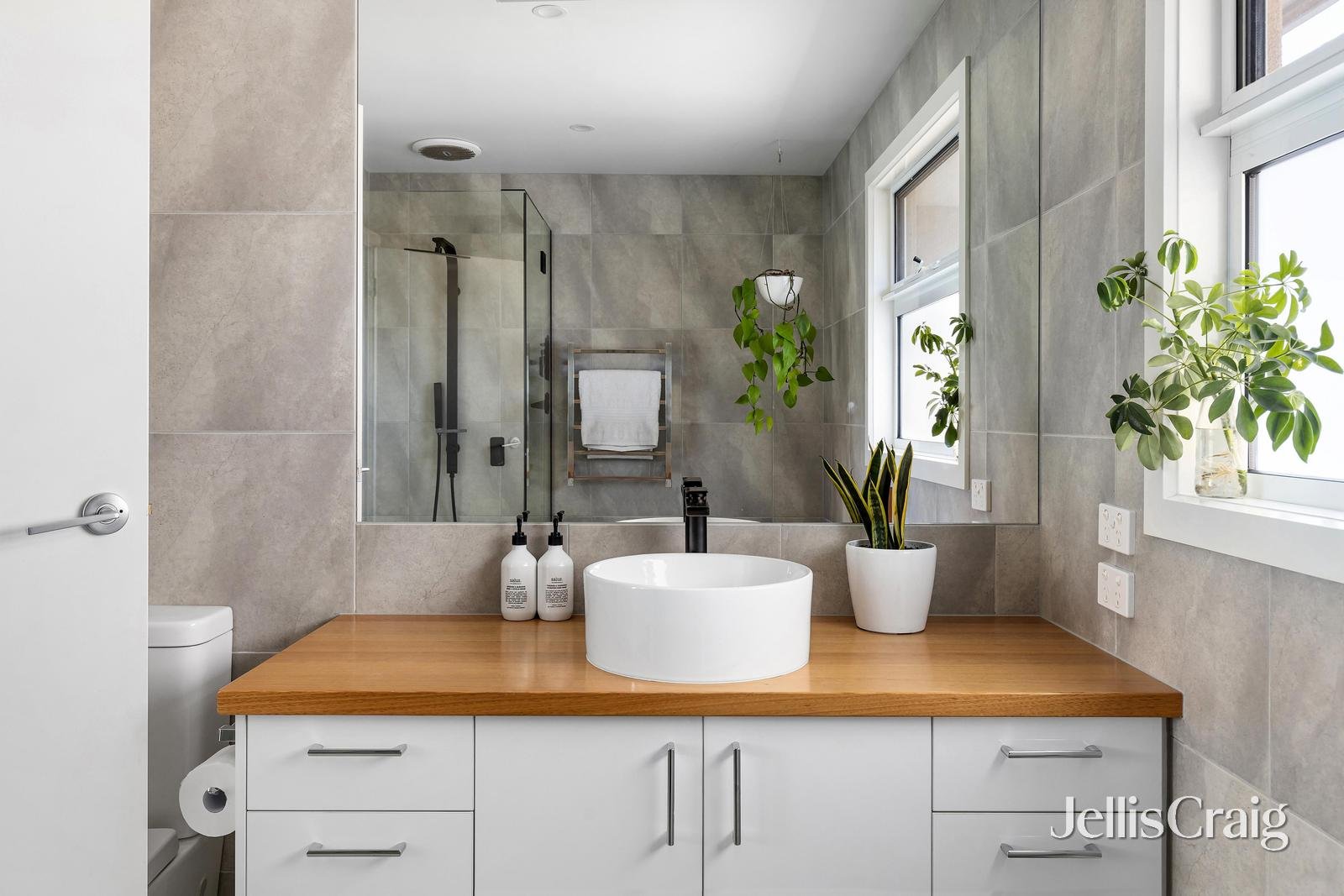 113 Finlayson Street, Rosanna image 13