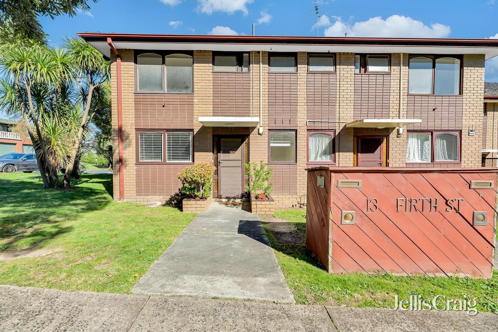 1/13 Firth Street, Doncaster image 1