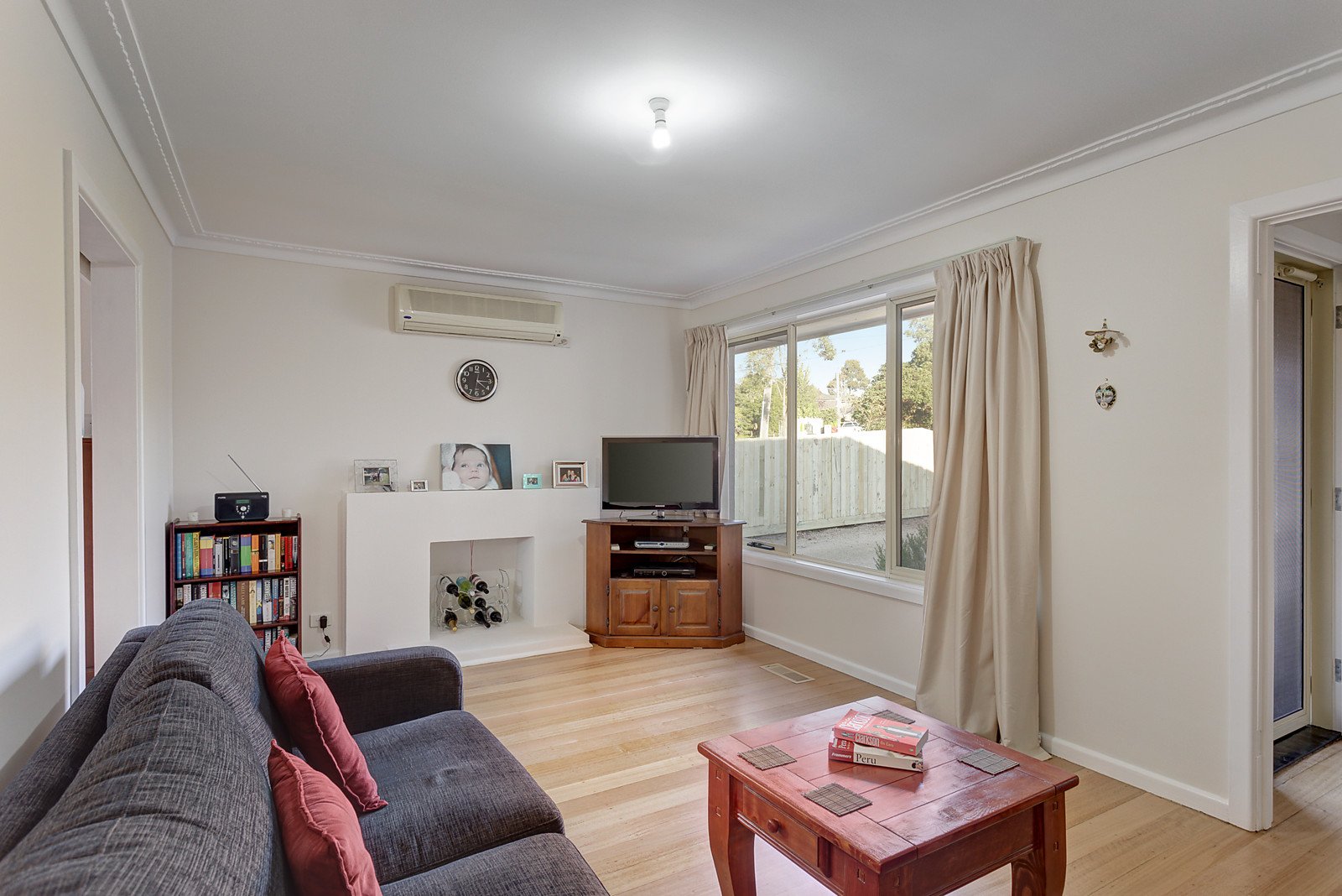 1/13 Hakea Street, Templestowe image 2