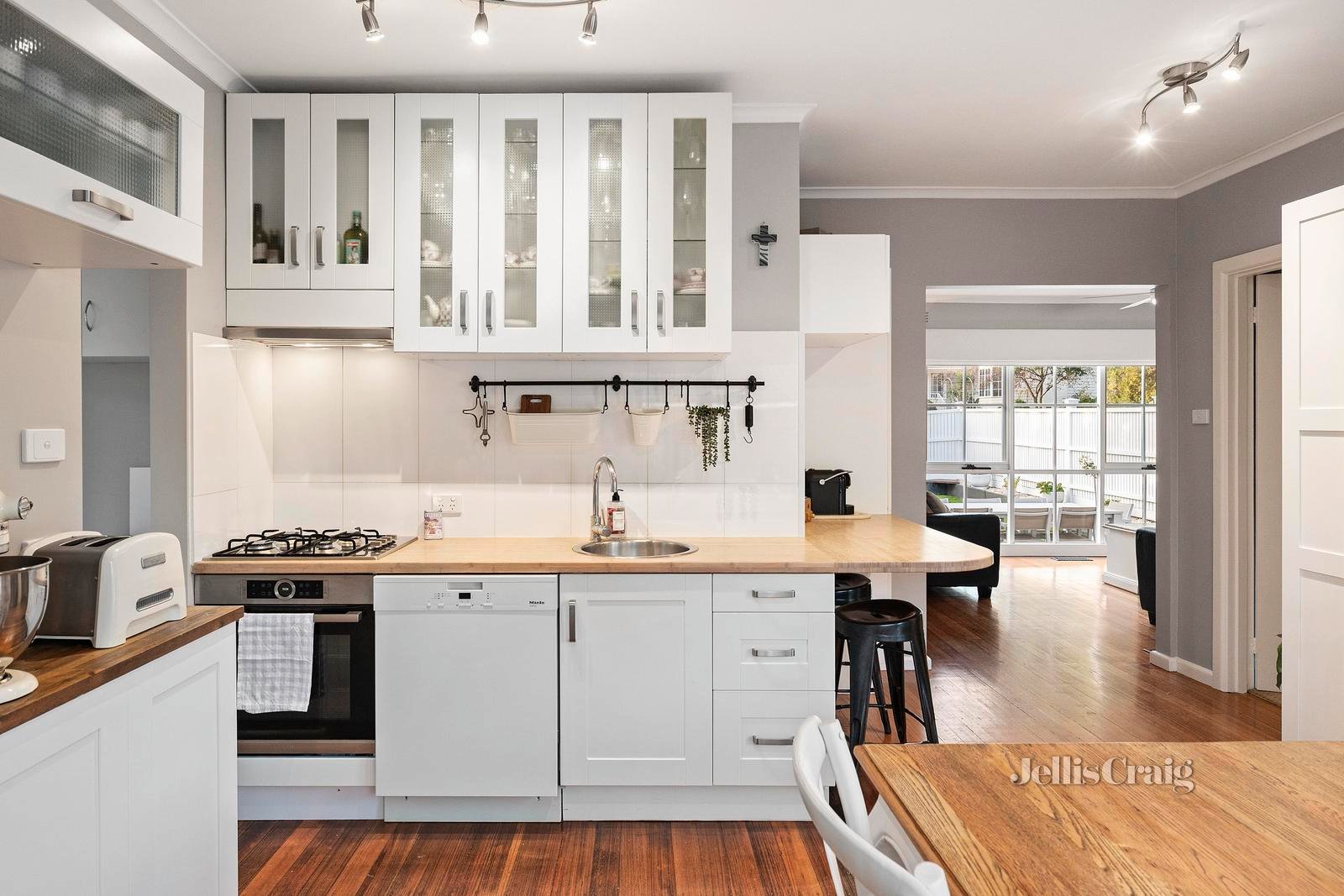 1/13 Heather Grove, Ringwood image 5