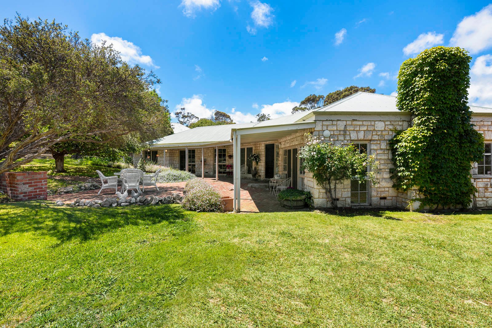 Property Gallery - Main Image