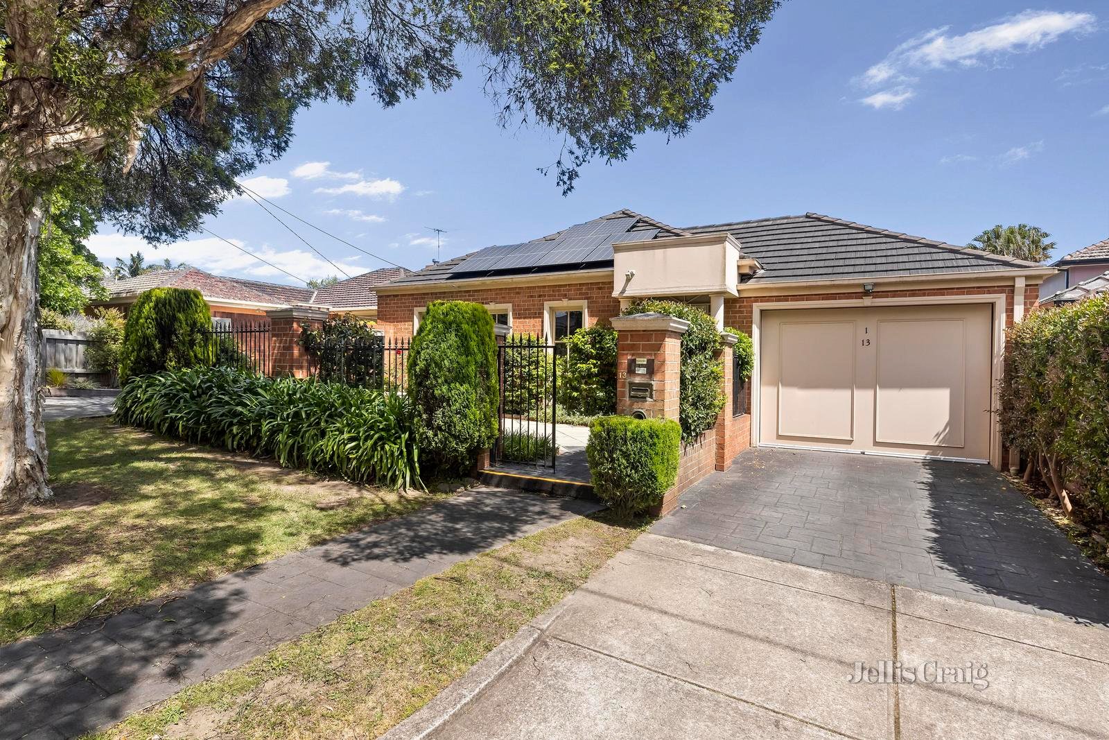 1/13 Kennon Street, Doncaster East image 1