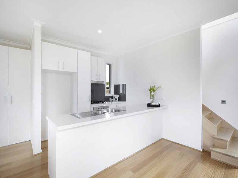 1/13 Mary Street, Spotswood image 4