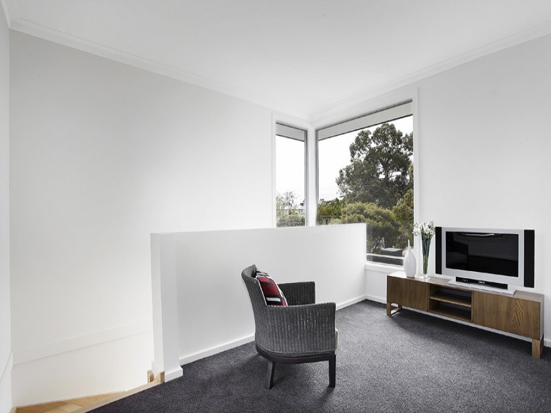 1/13 Mary Street, Spotswood image 8