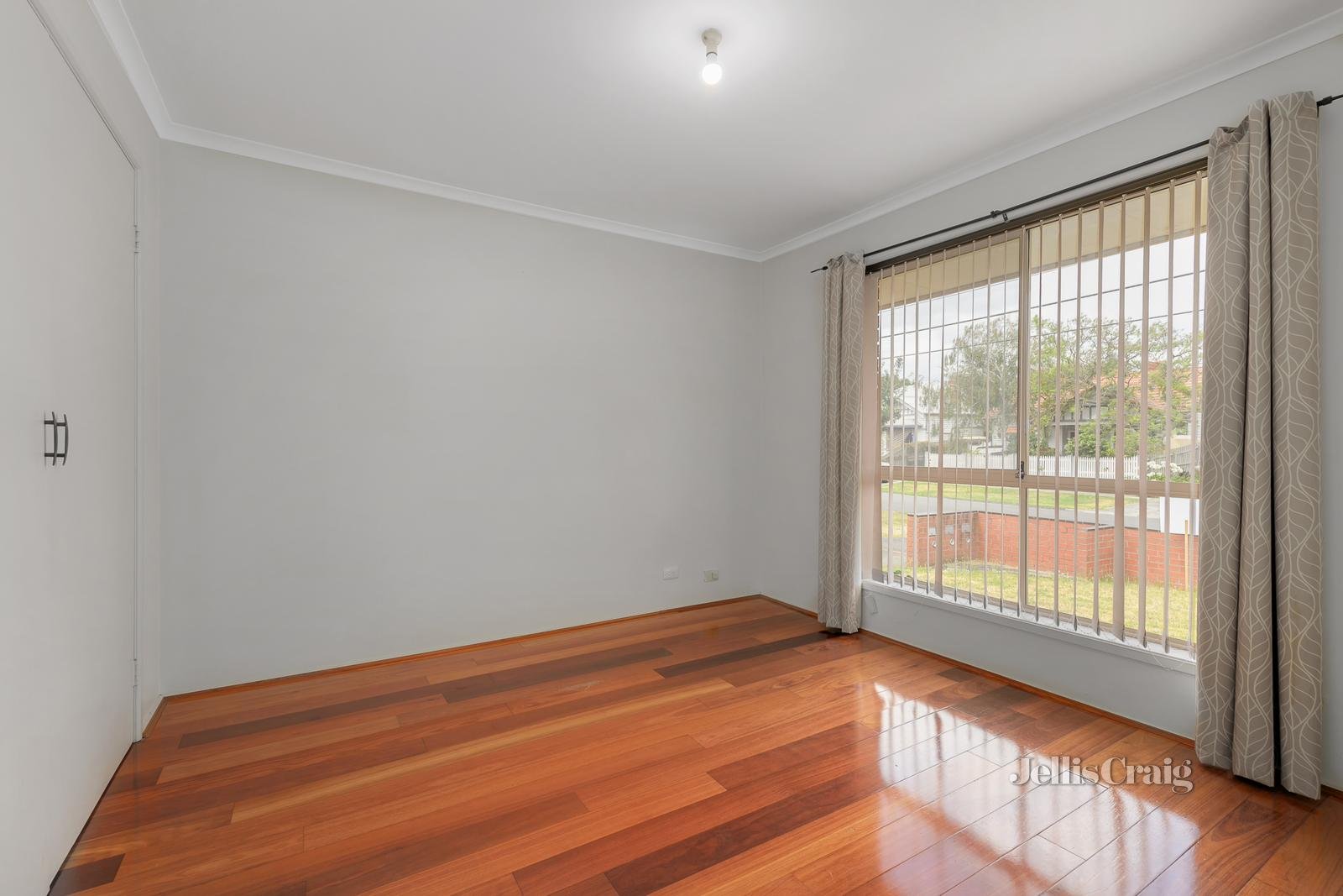 1/13 Normanby Street, Hughesdale image 6