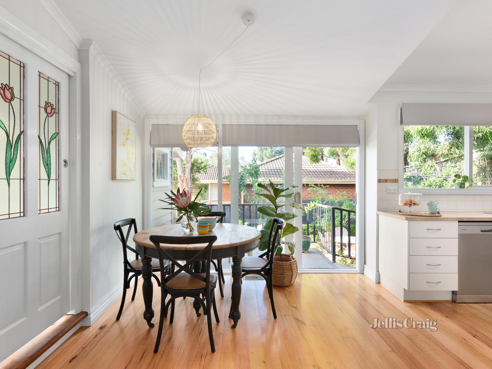 1/13 Rattray Road, Montmorency image 3