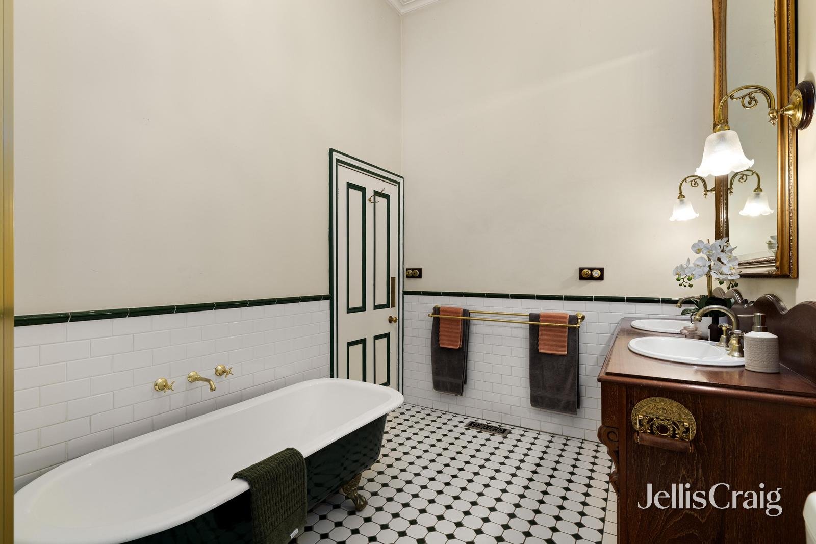 113 Riversdale Road, Hawthorn image 8