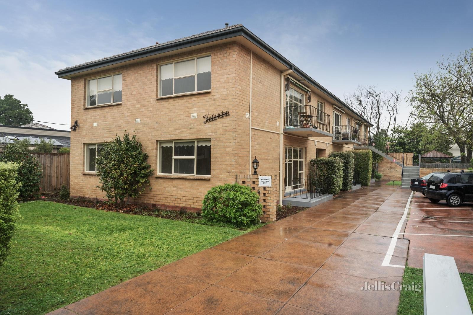 1/13 Scheele Street, Surrey Hills image 1