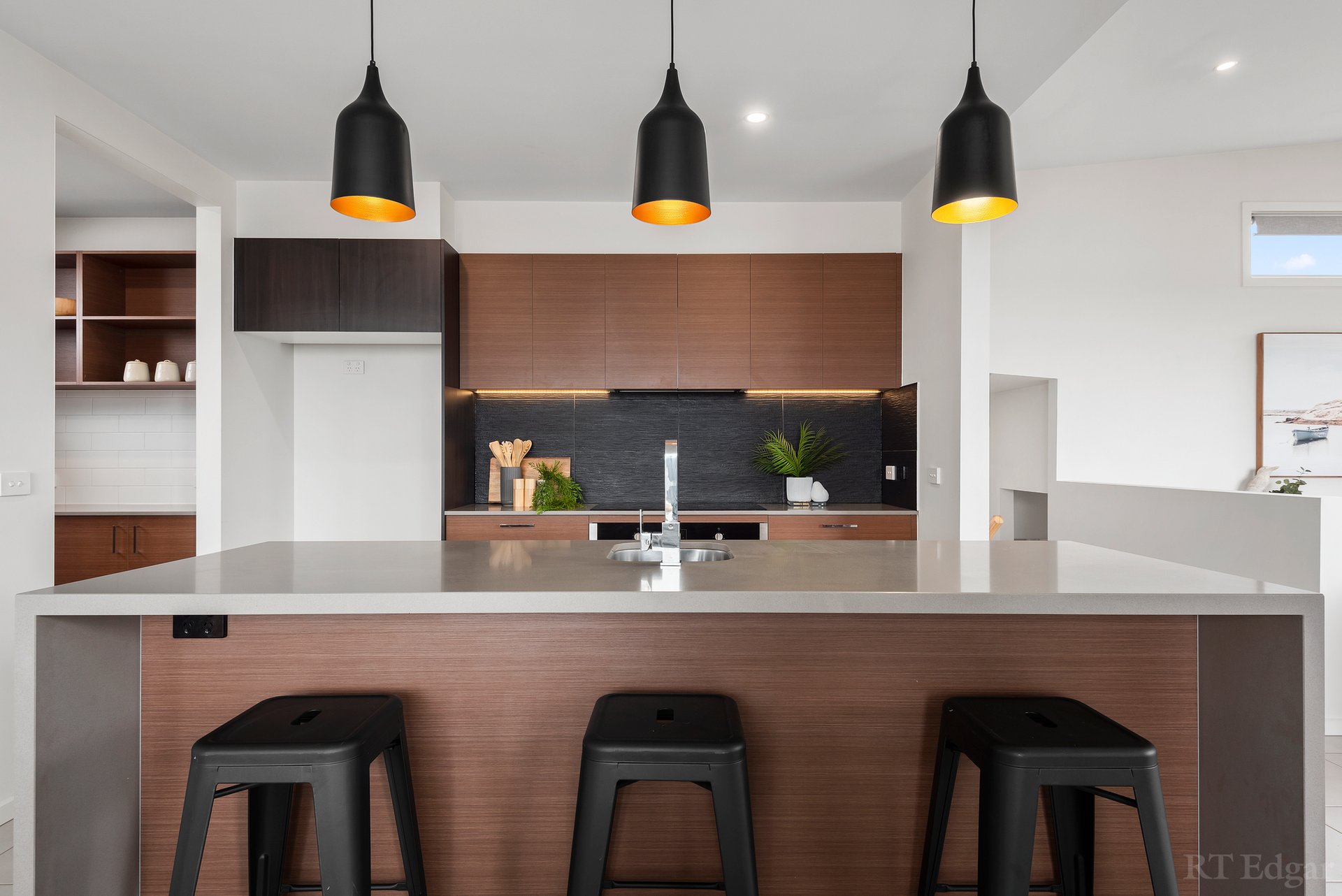 Property Gallery Thumbnail 8