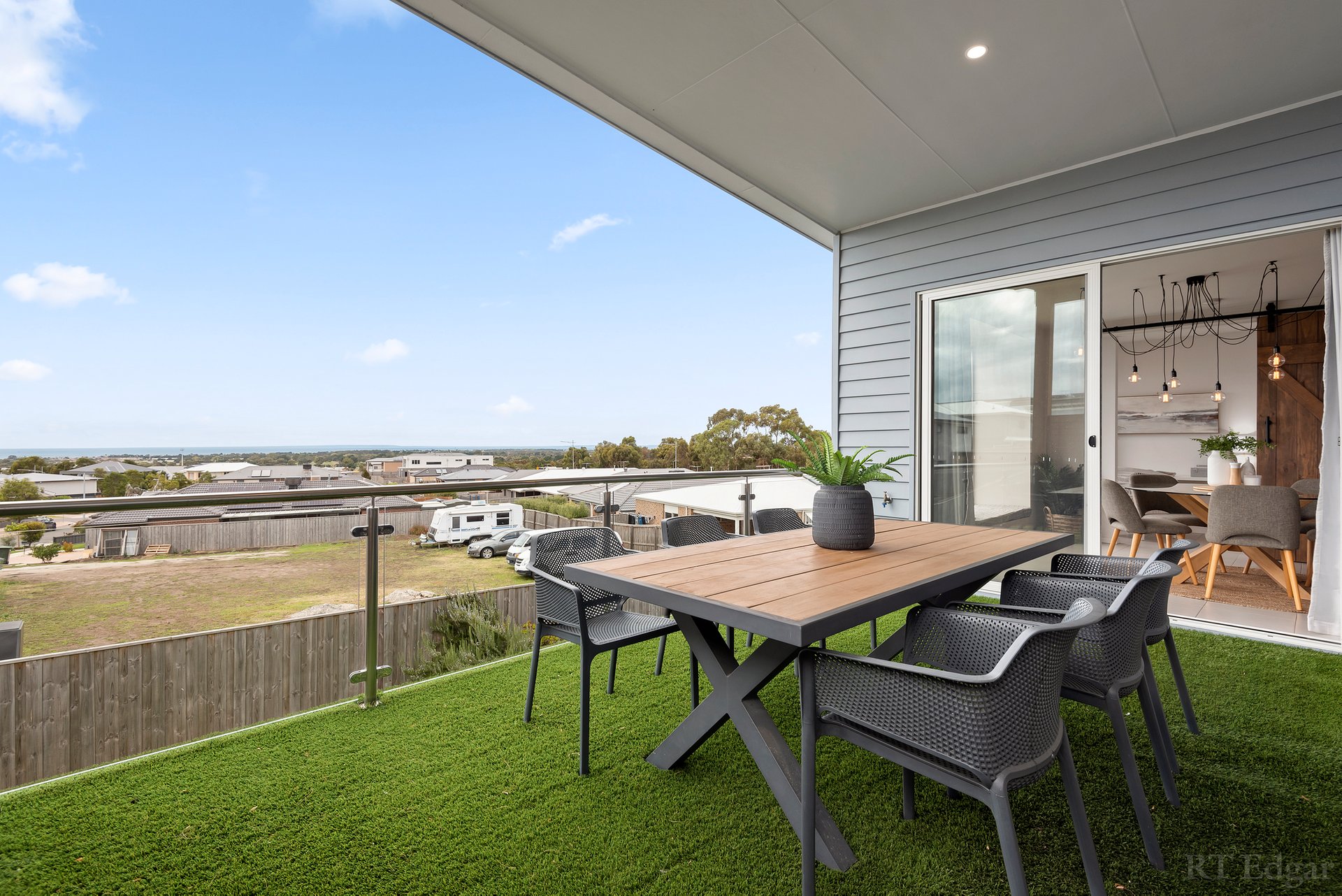 Property Gallery Thumbnail 12