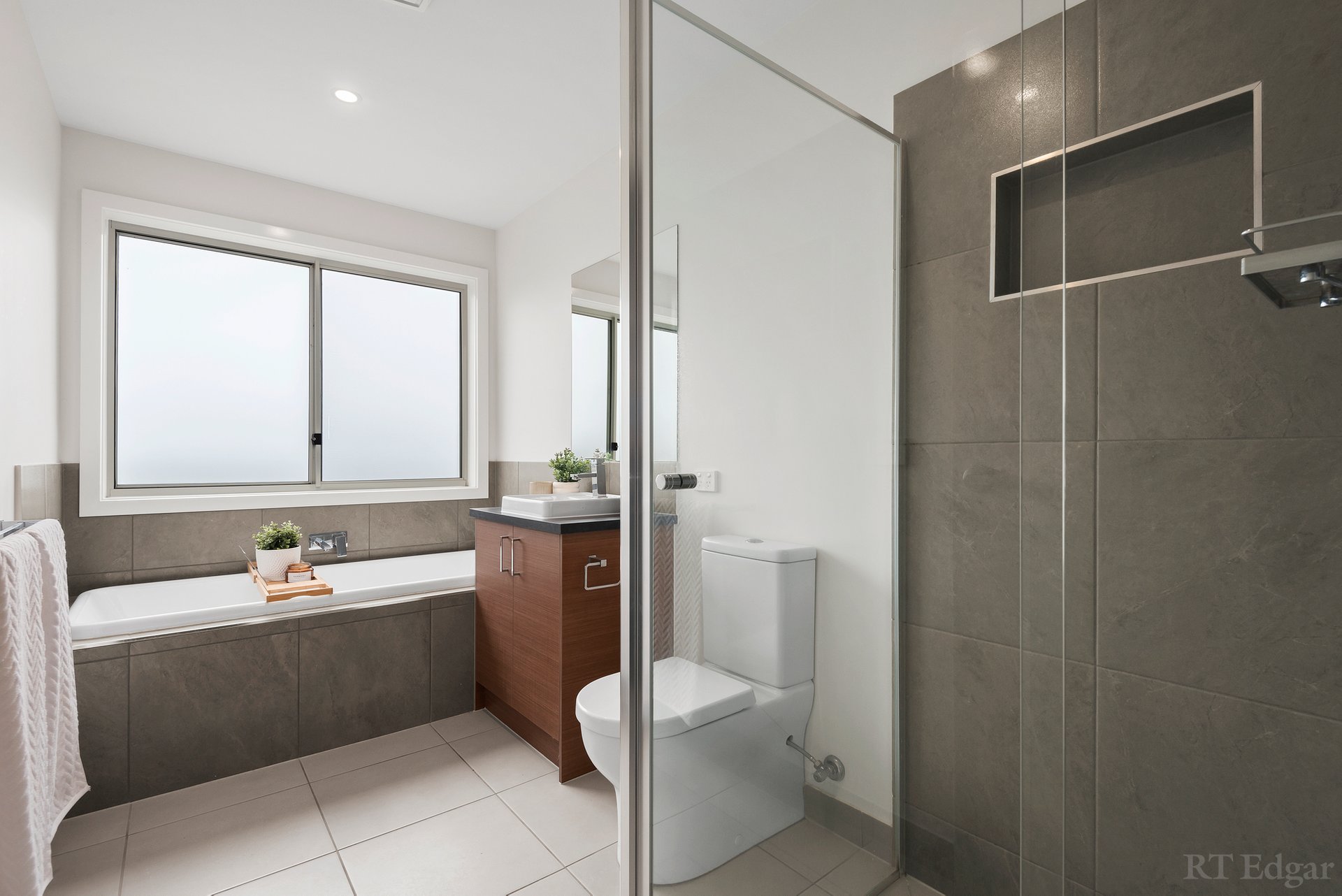 Property Gallery Thumbnail 21