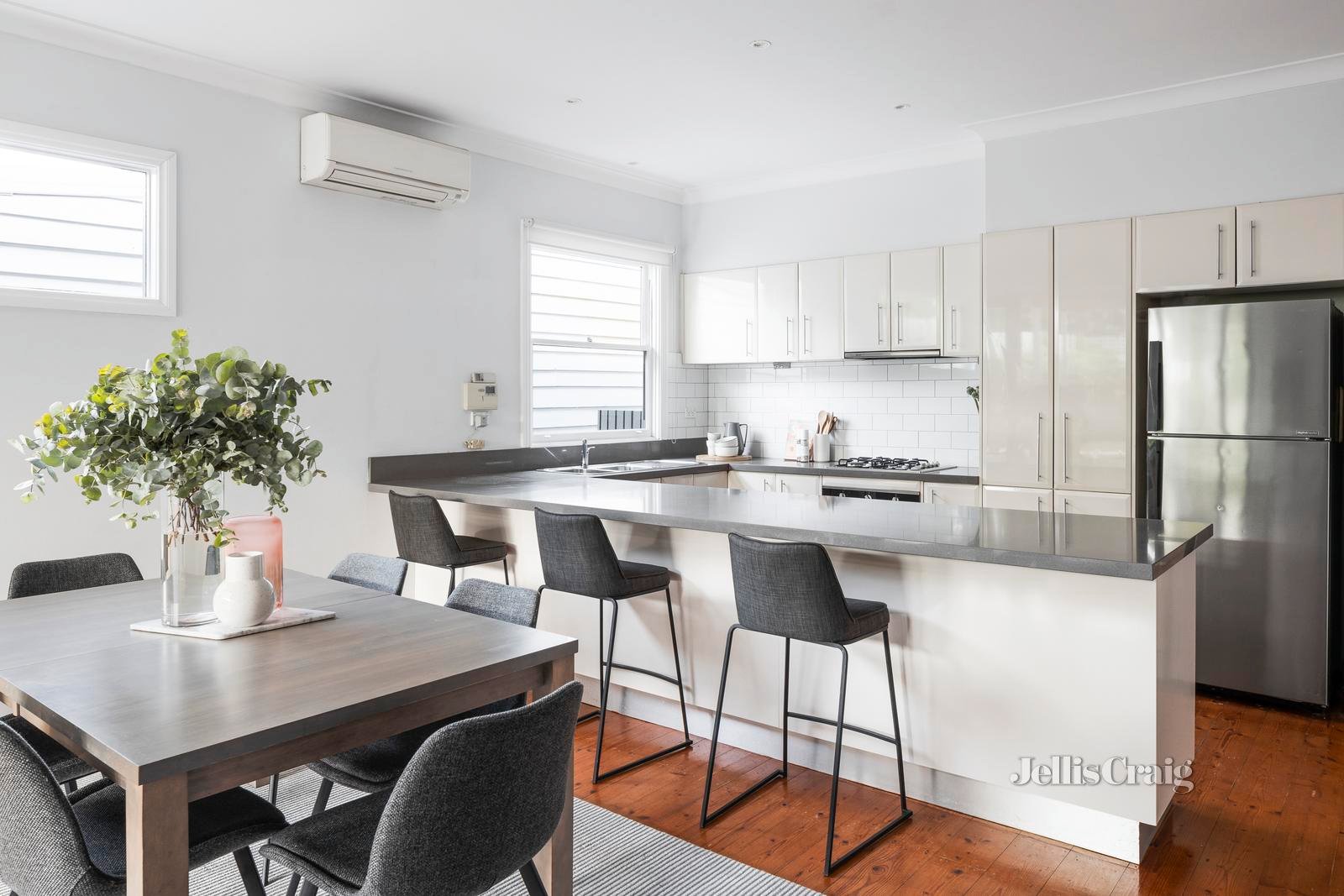 113 Tooronga Road, Glen Iris image 3