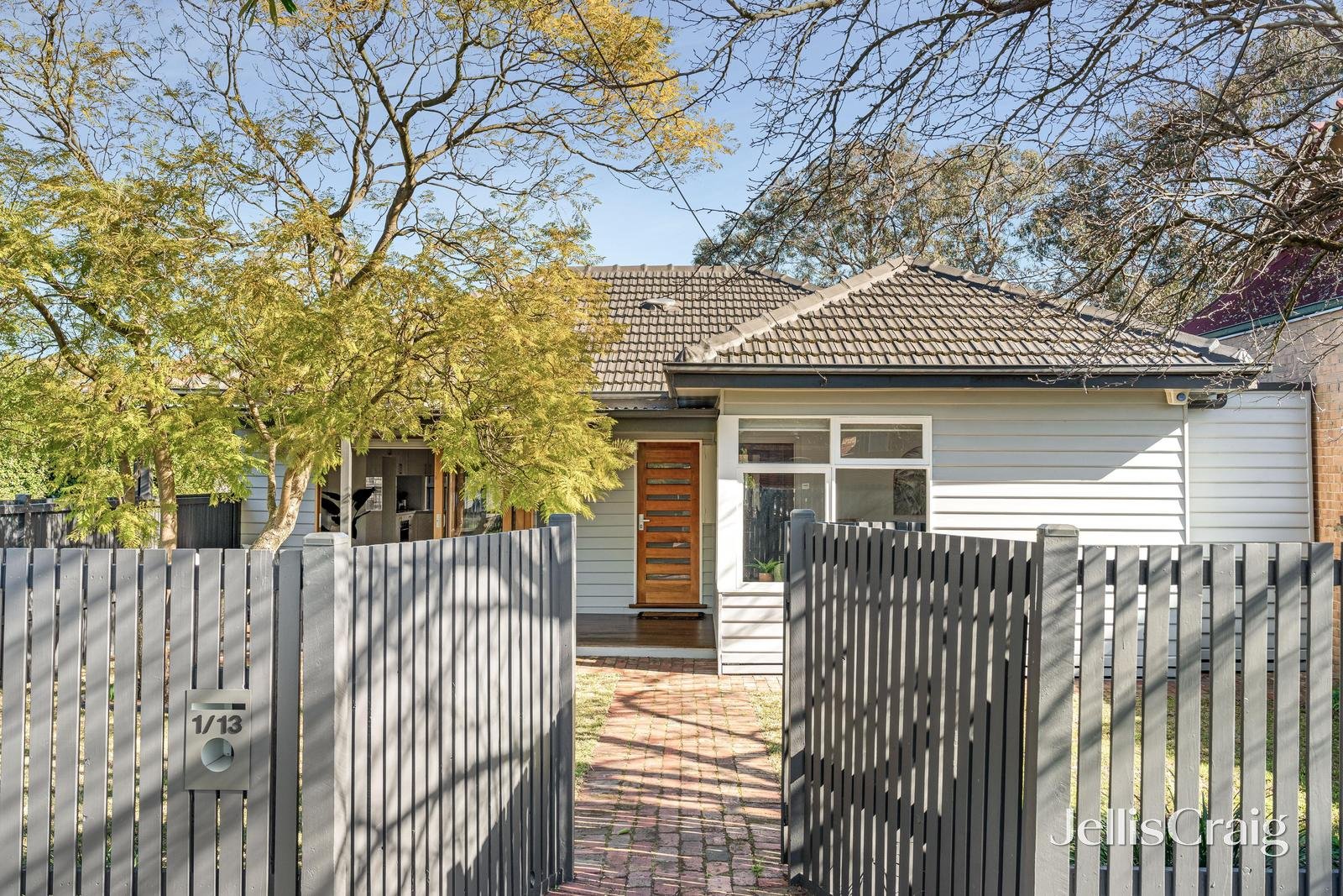 1/13 Waratah Avenue, Mordialloc image 1
