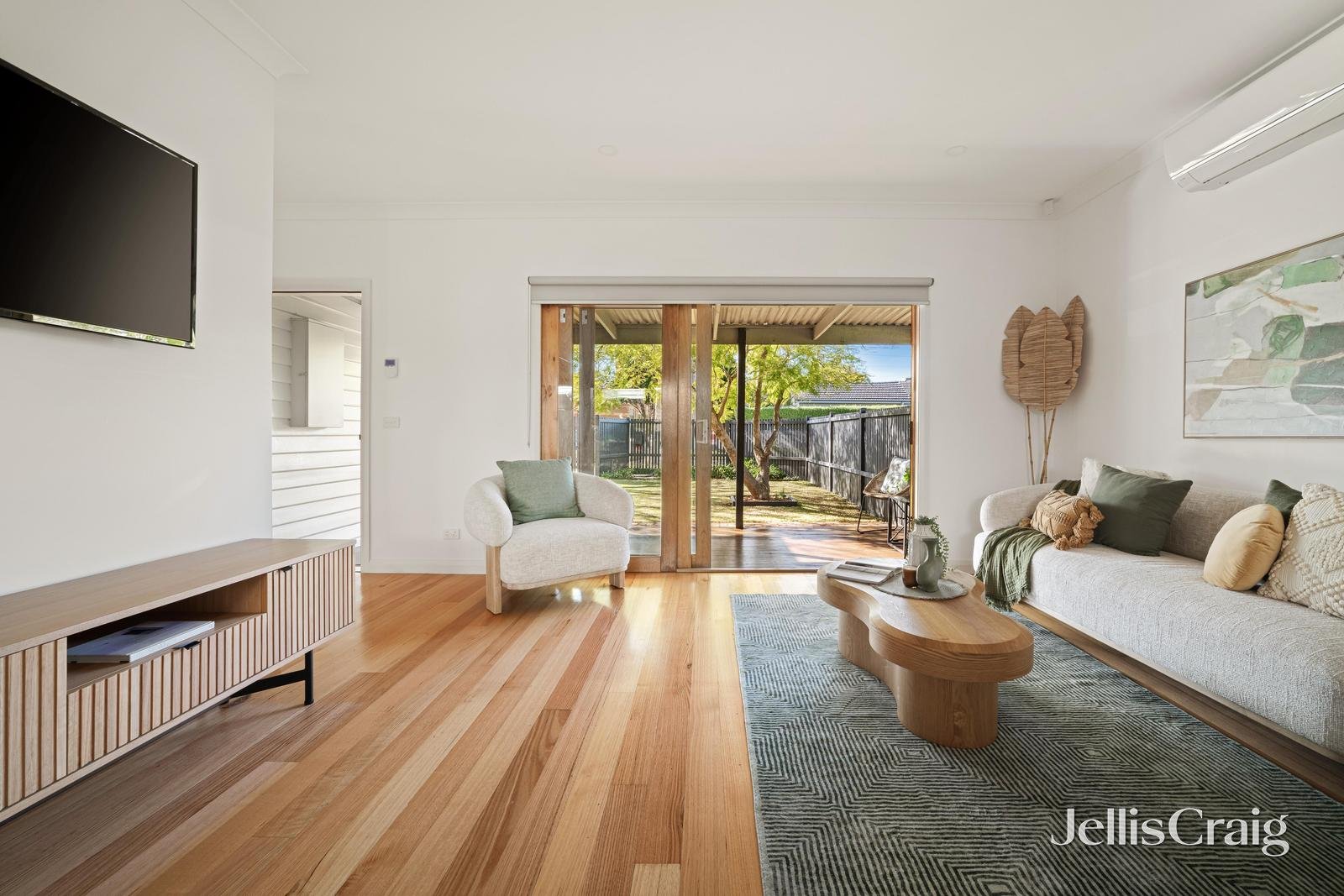 1/13 Waratah Avenue, Mordialloc image 3