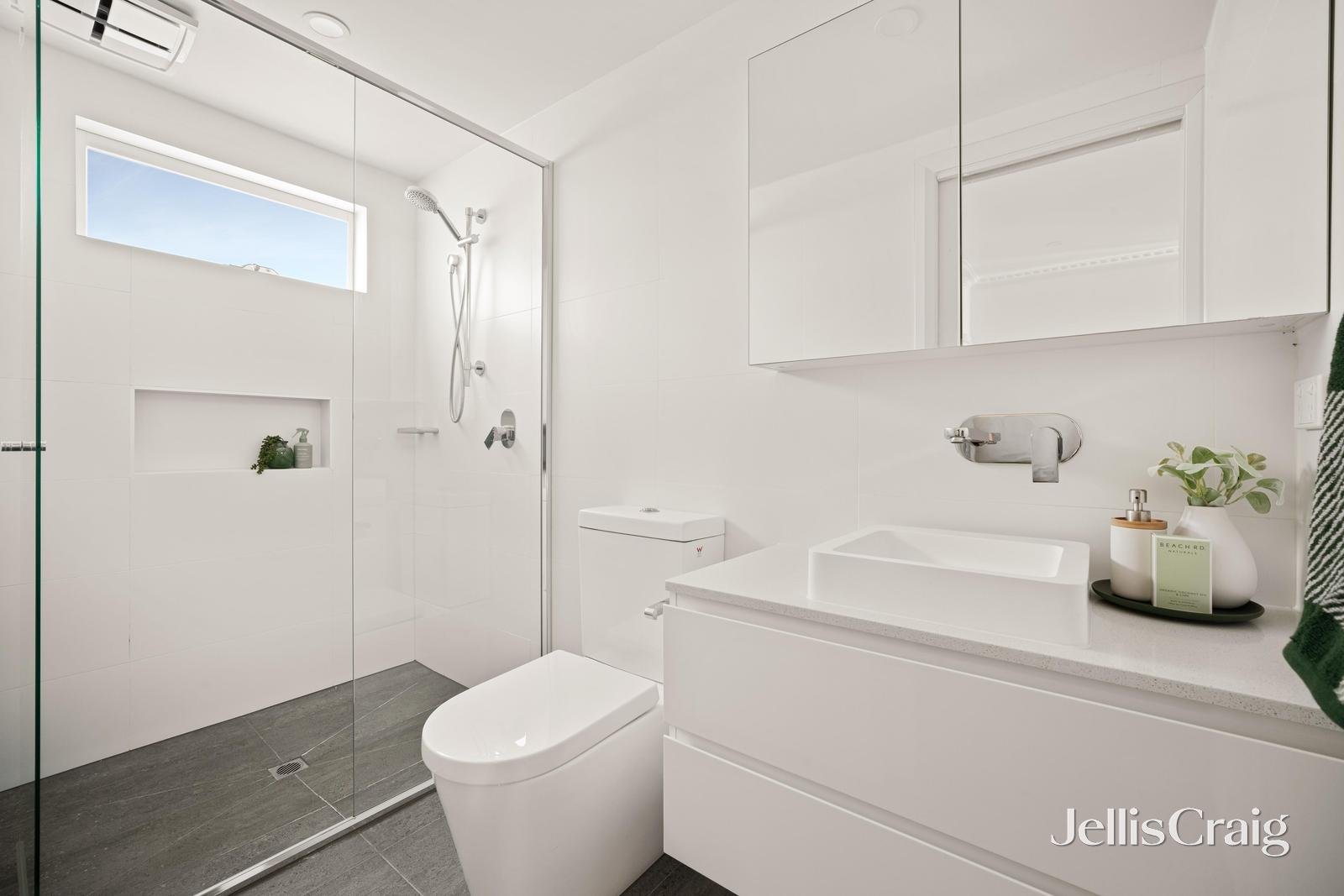 1/13 Waratah Avenue, Mordialloc image 9