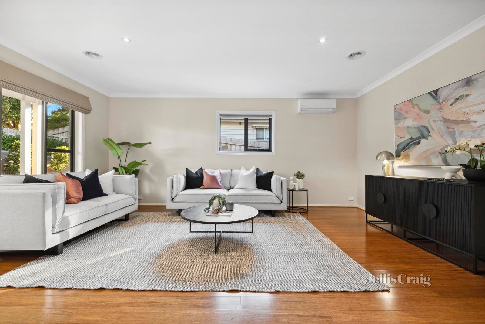 1/13 White Street, Mount Waverley image 2